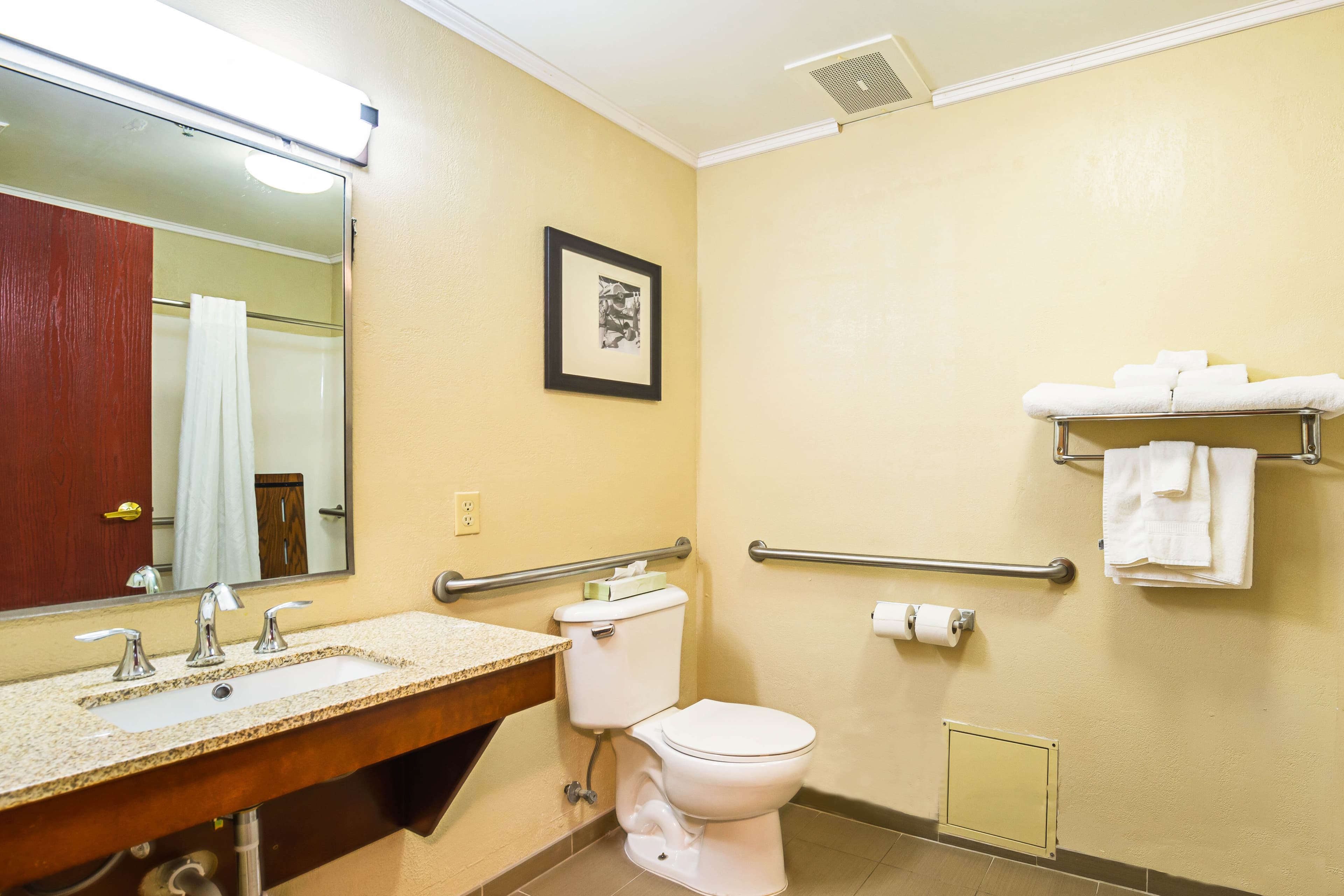 Comfort Inn & Suites Dayton Northwest - Englewood - Image 4