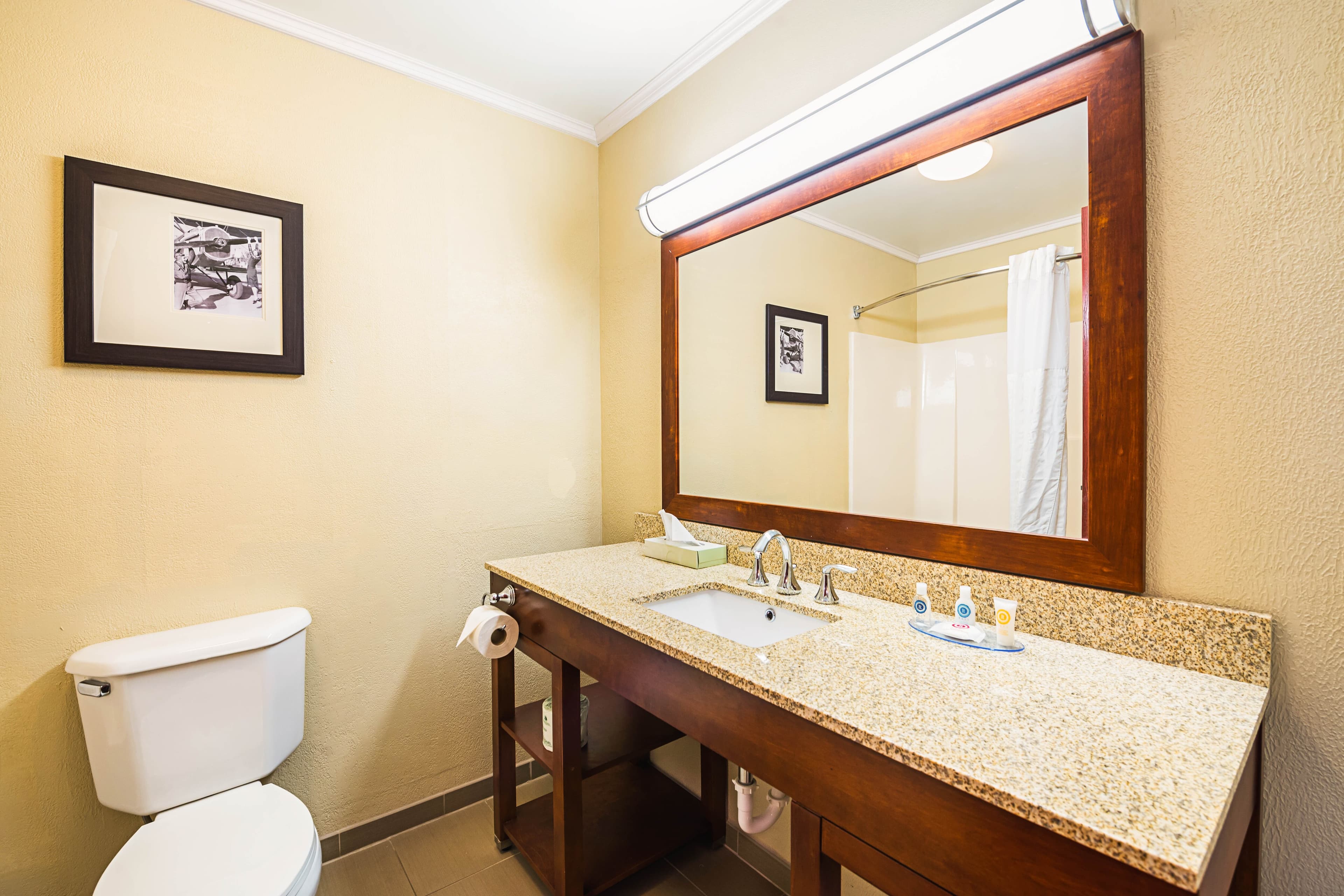 Comfort Inn & Suites Dayton Northwest - Englewood — 13