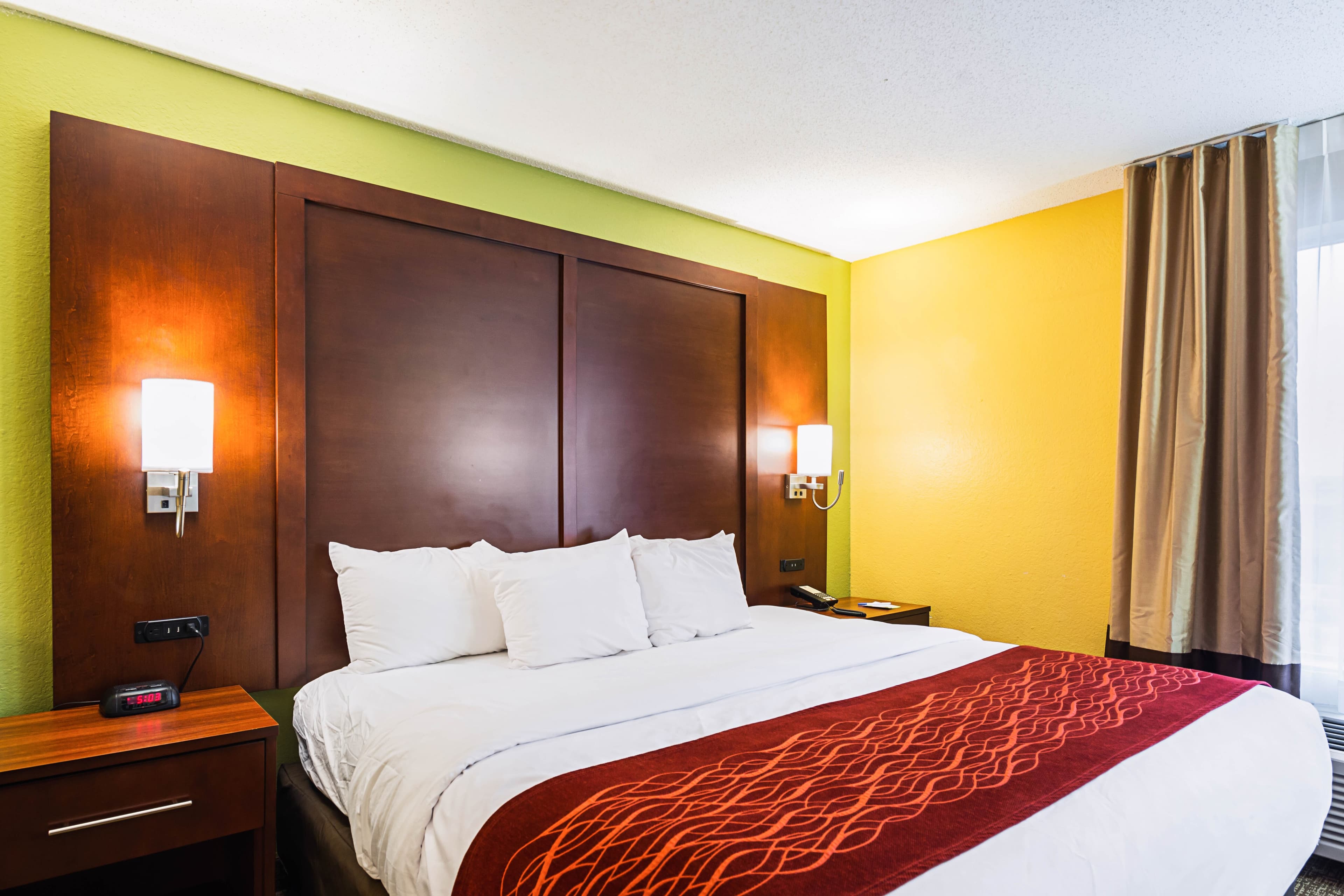 Comfort Inn & Suites Dayton Northwest - Englewood — 11