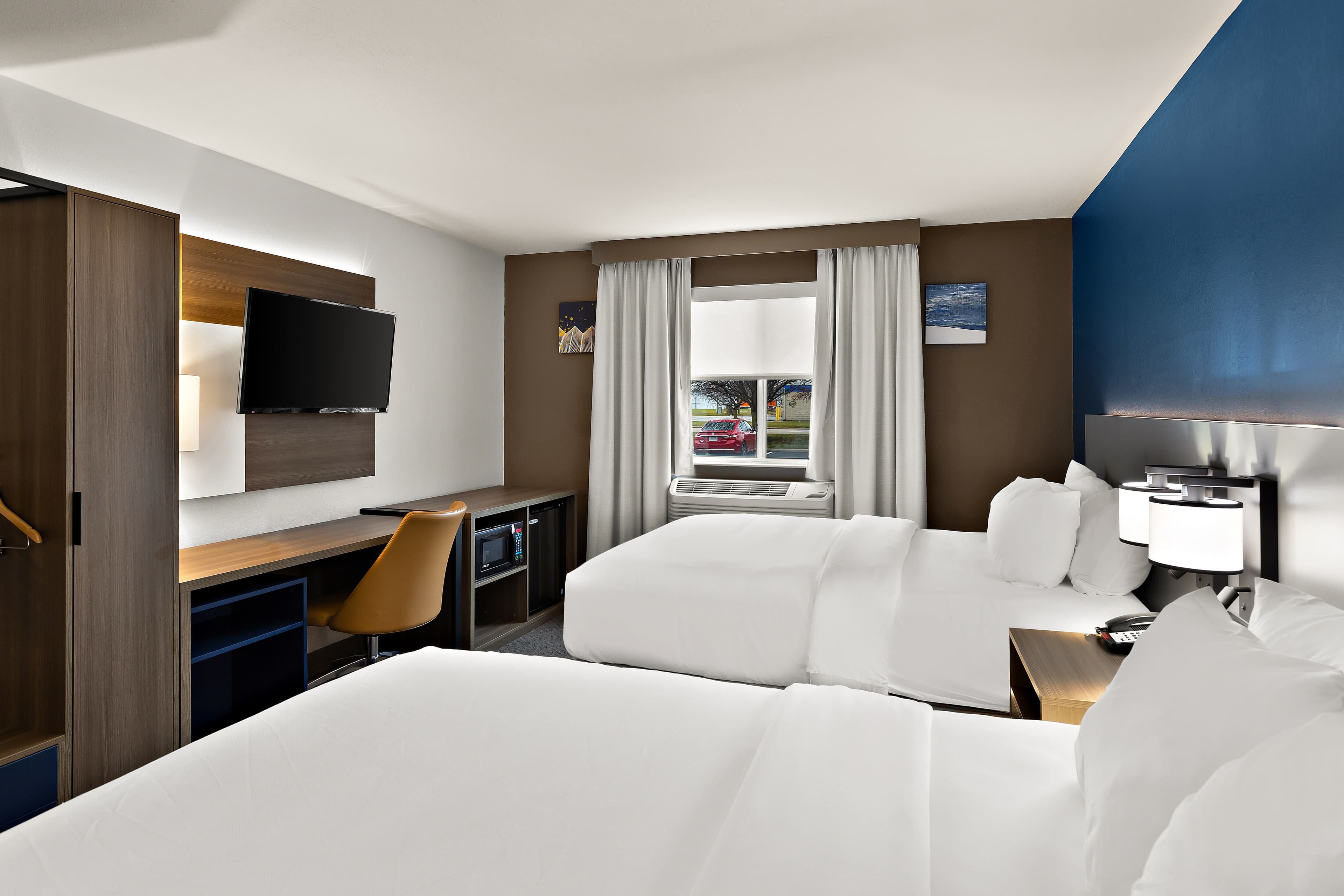 Comfort Inn & Suites Fremont - Image 4