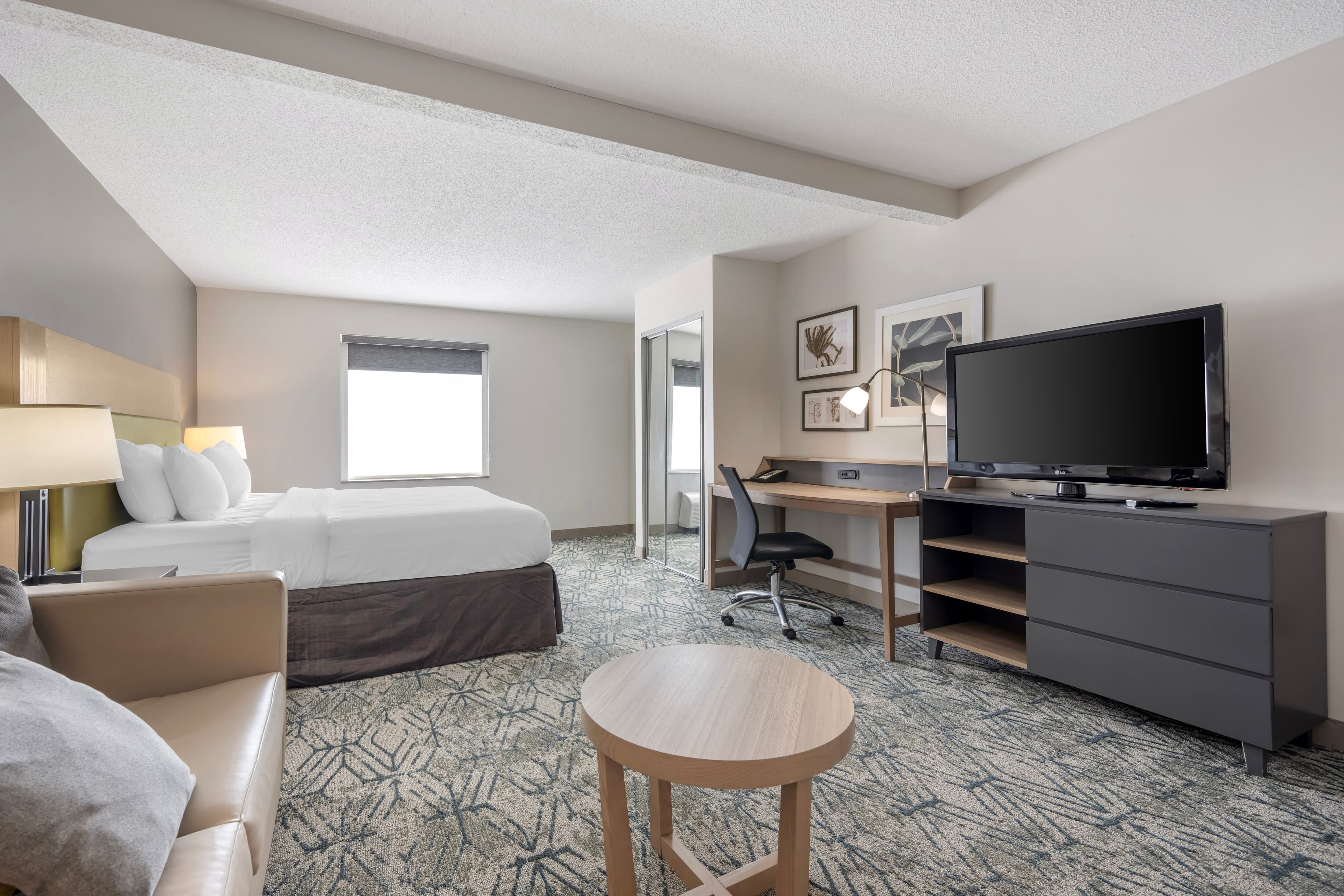 Country Inn & Suites By Radisson, Dayton South, OH — 12