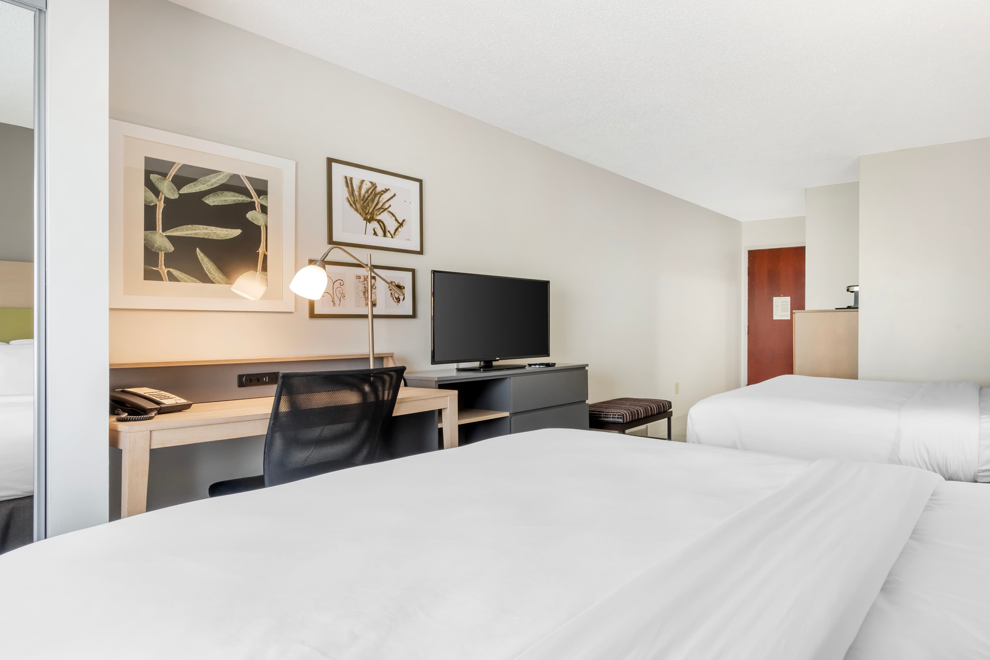 Country Inn & Suites By Radisson, Dayton South, OH — 17