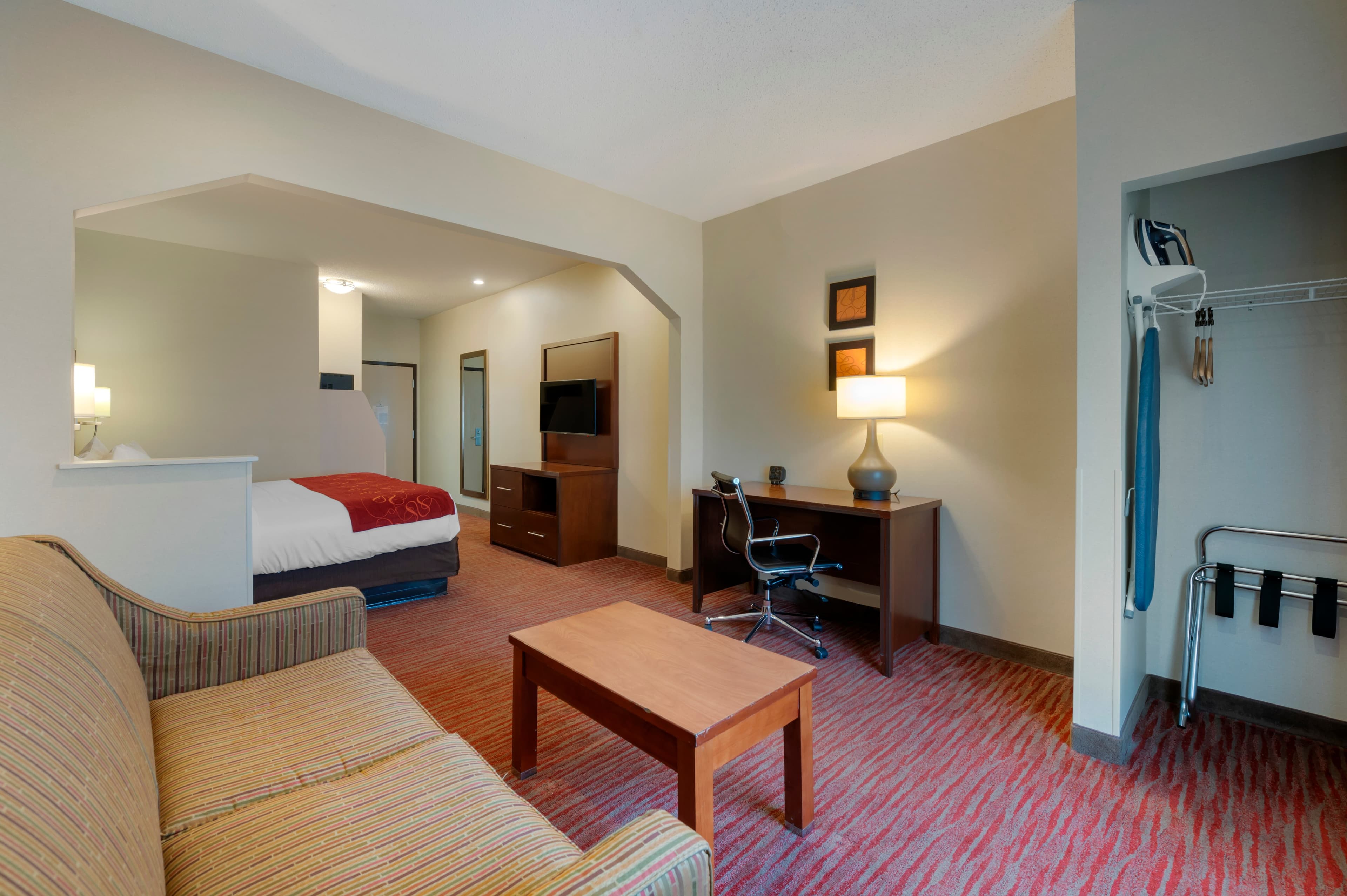 Comfort Suites Columbus Expo Center - Image 3