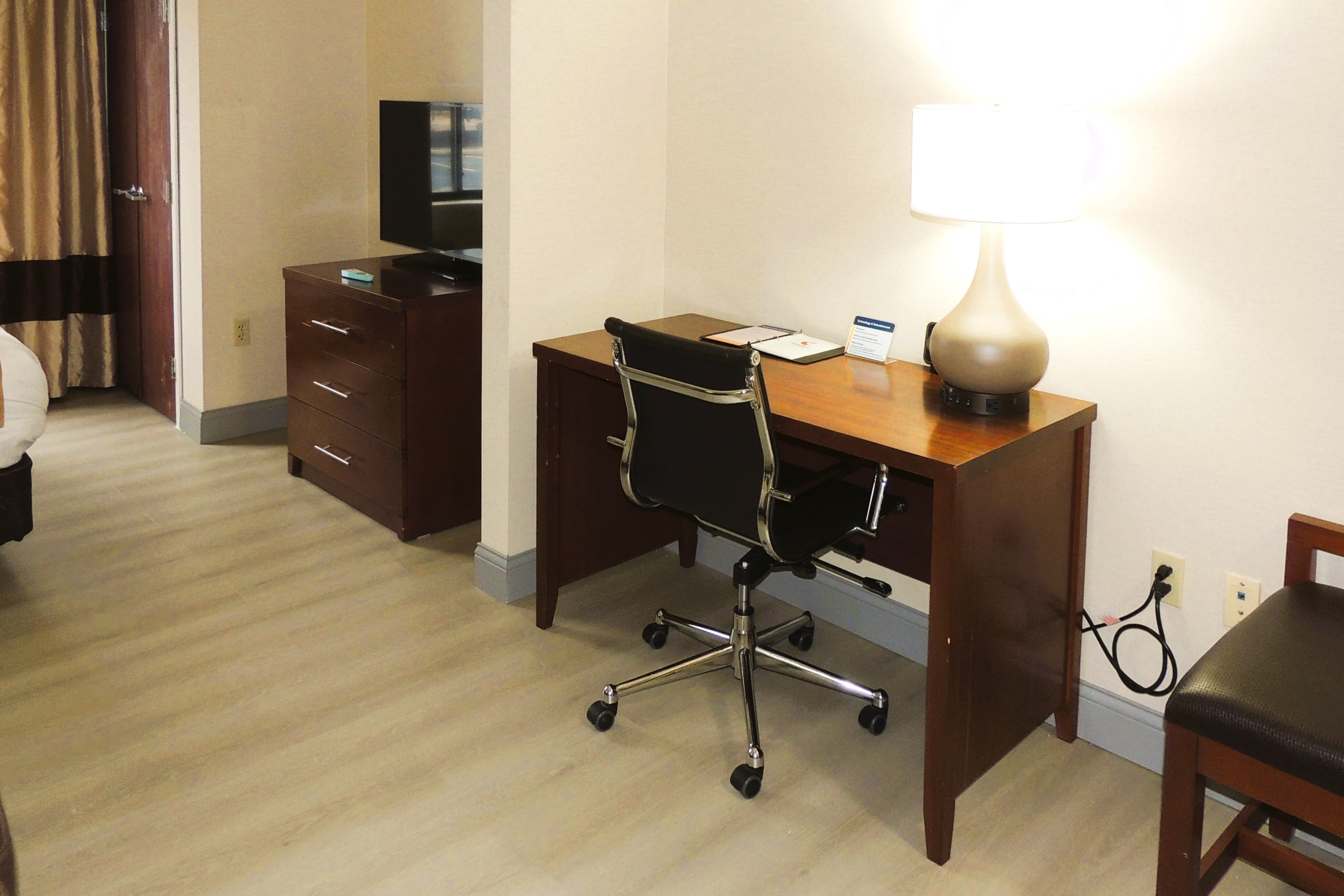 Comfort Suites Twinsburg — 8