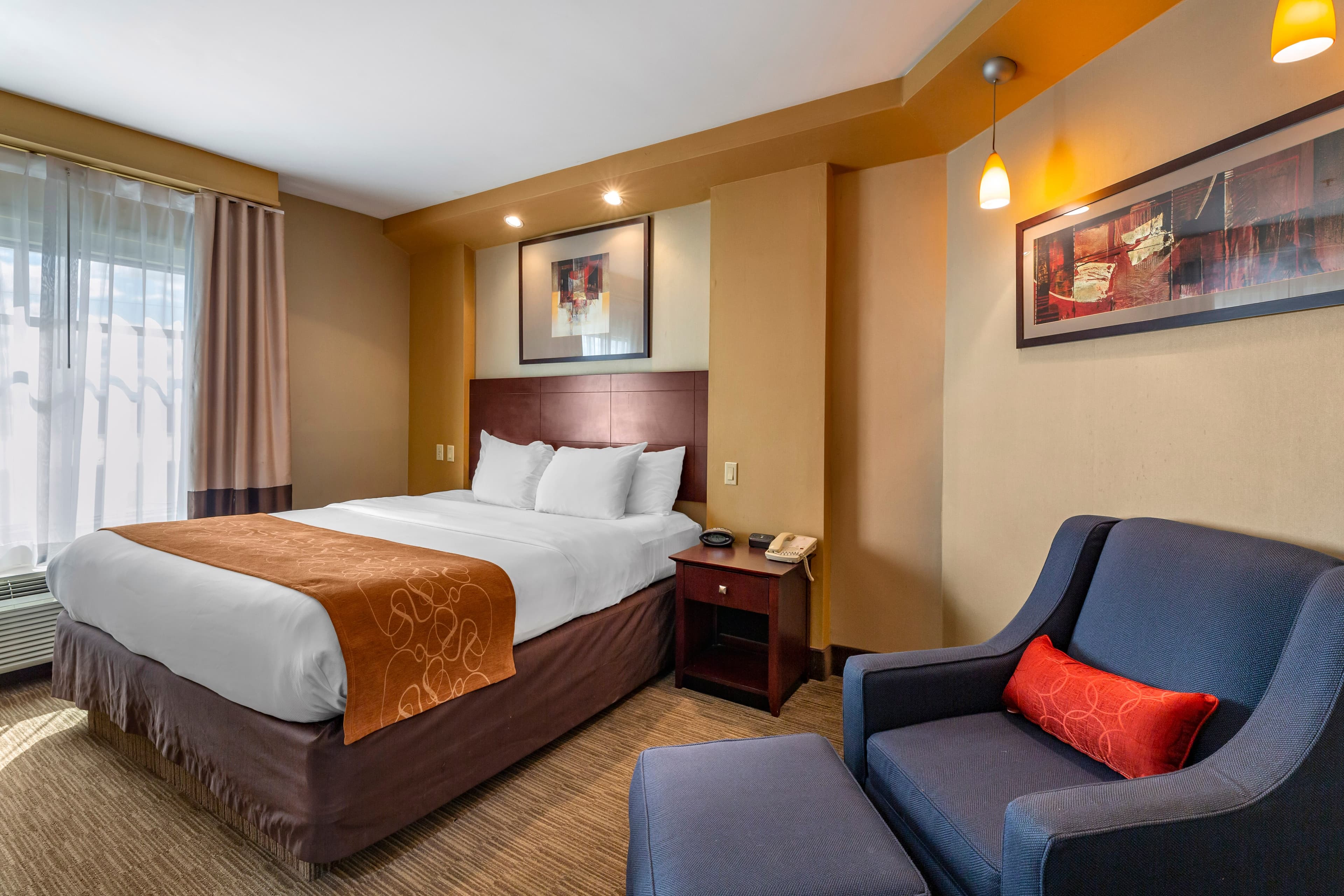 Comfort Suites Perrysburg - Toledo South - Image 1