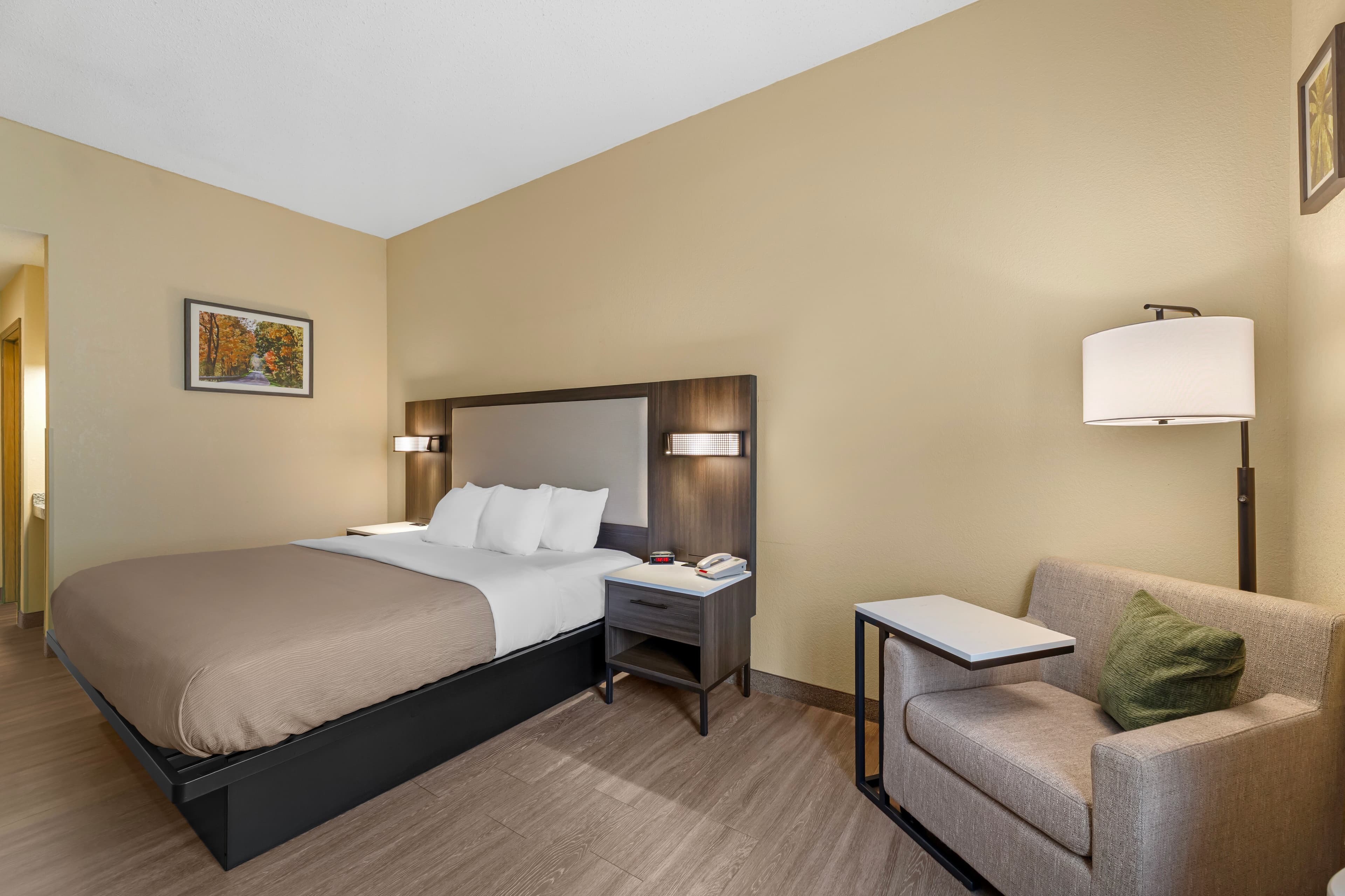 Quality Inn & Suites Bellville - Mansfield — 11
