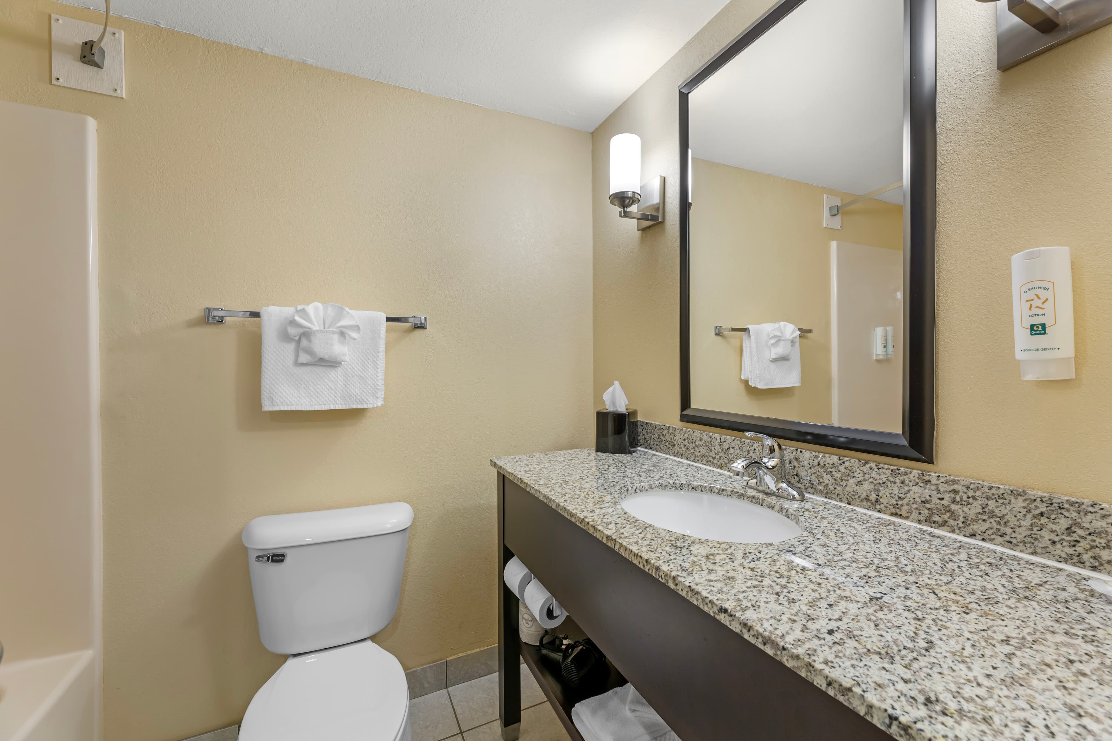 Quality Inn & Suites Bellville - Mansfield — 28