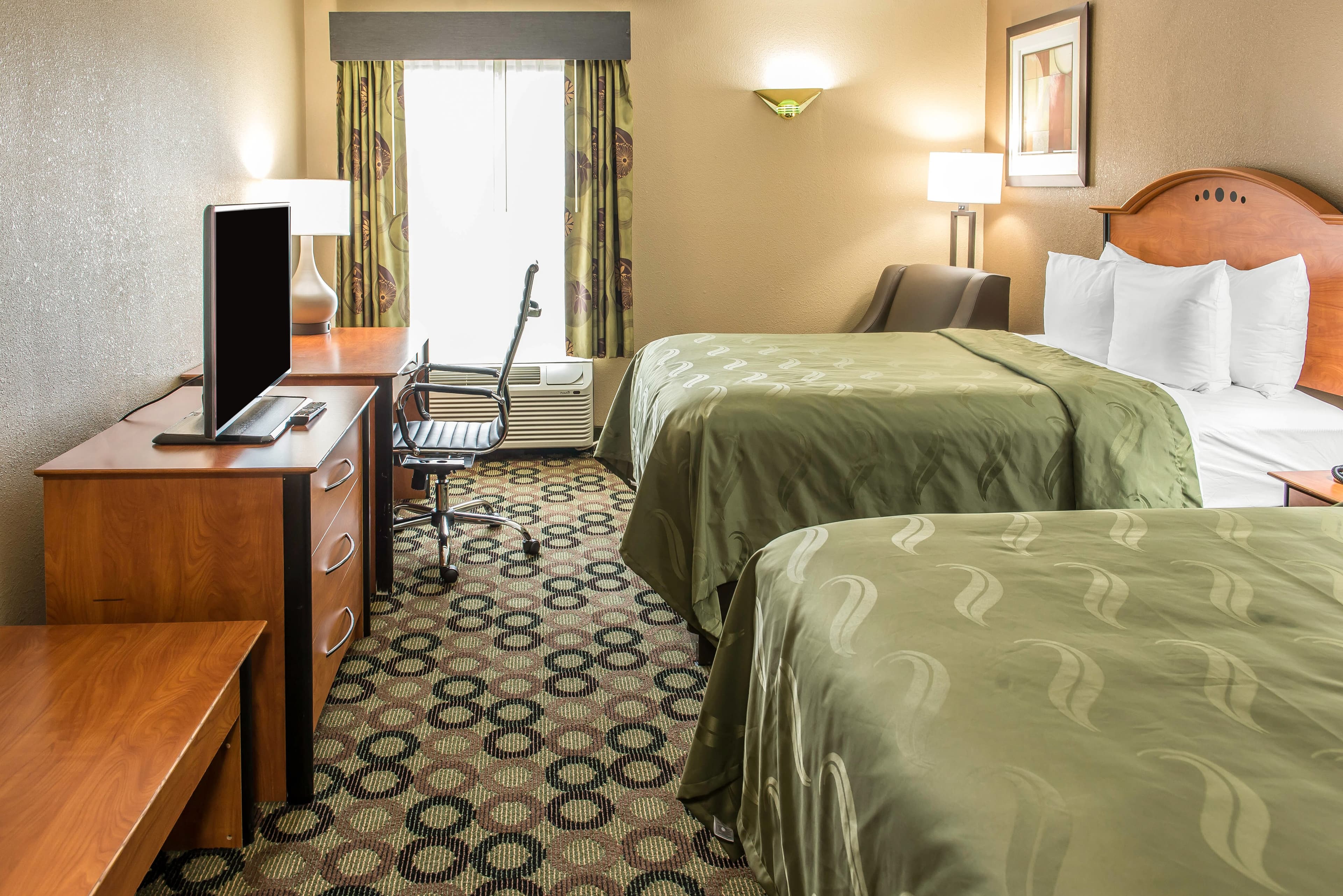 Quality Inn & Suites Columbus West - Hilliard — 9