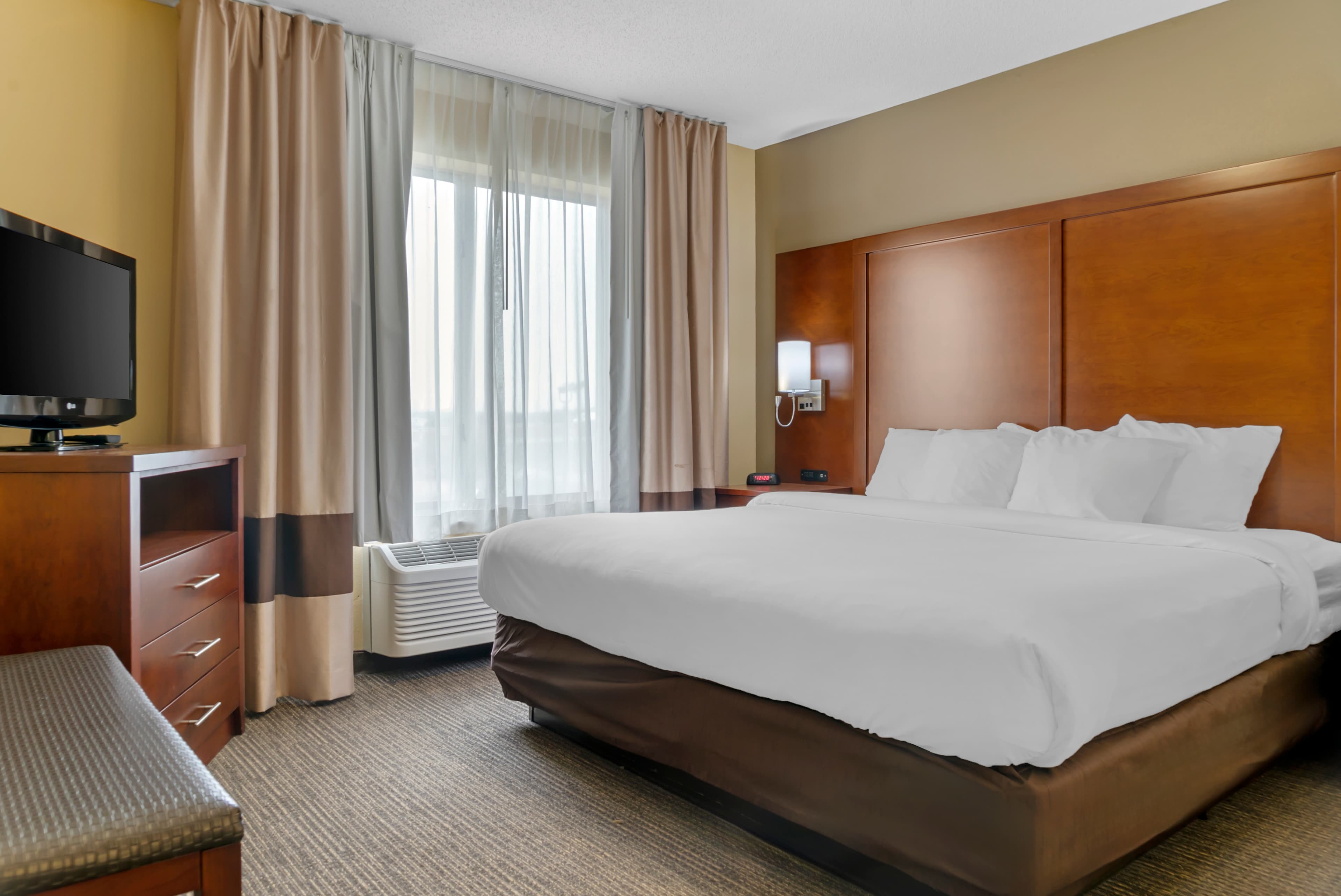 Comfort Suites Findlay I-75 near Sports Complex — 6