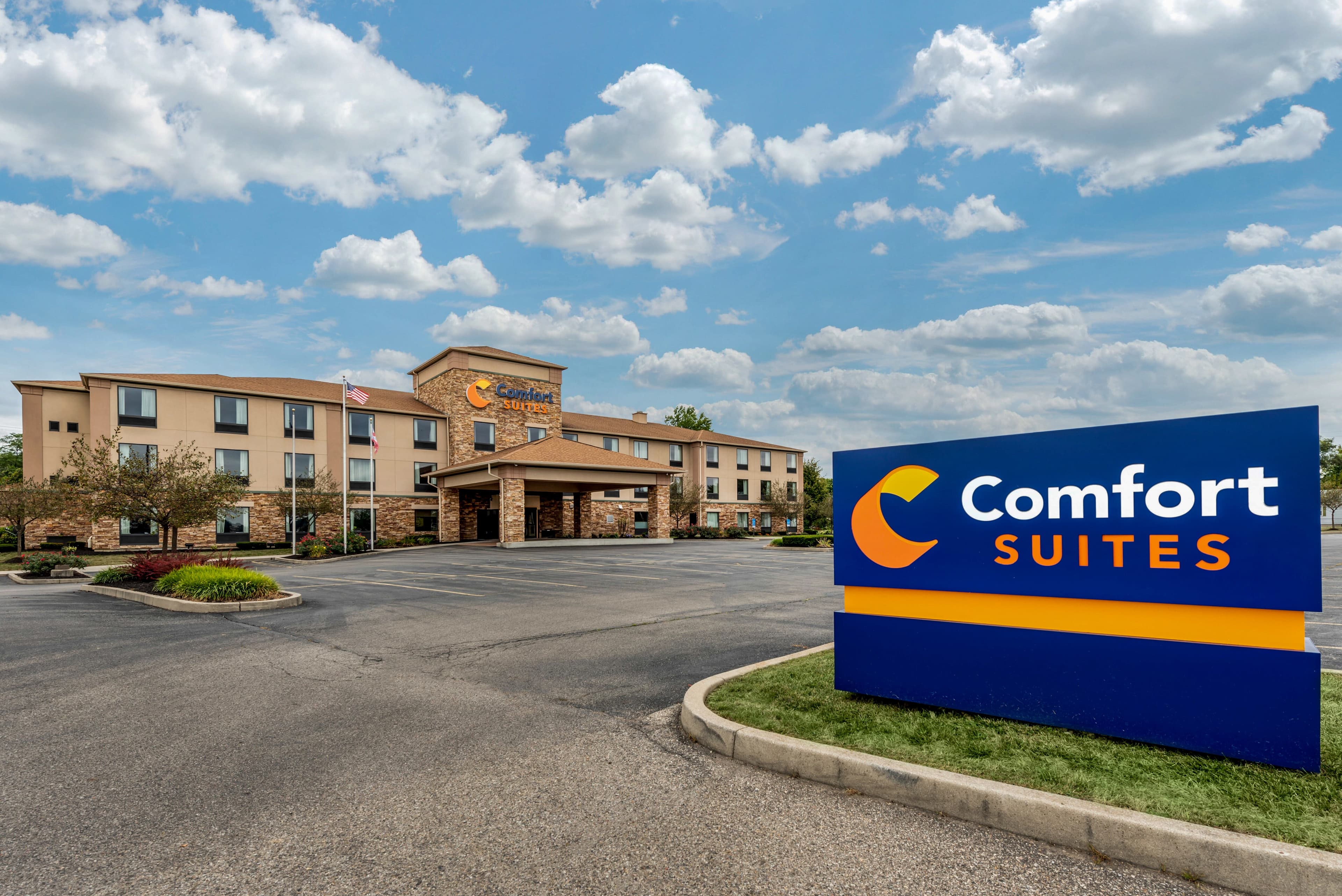 Comfort Suites Dayton-Wright Patterson - Image 1