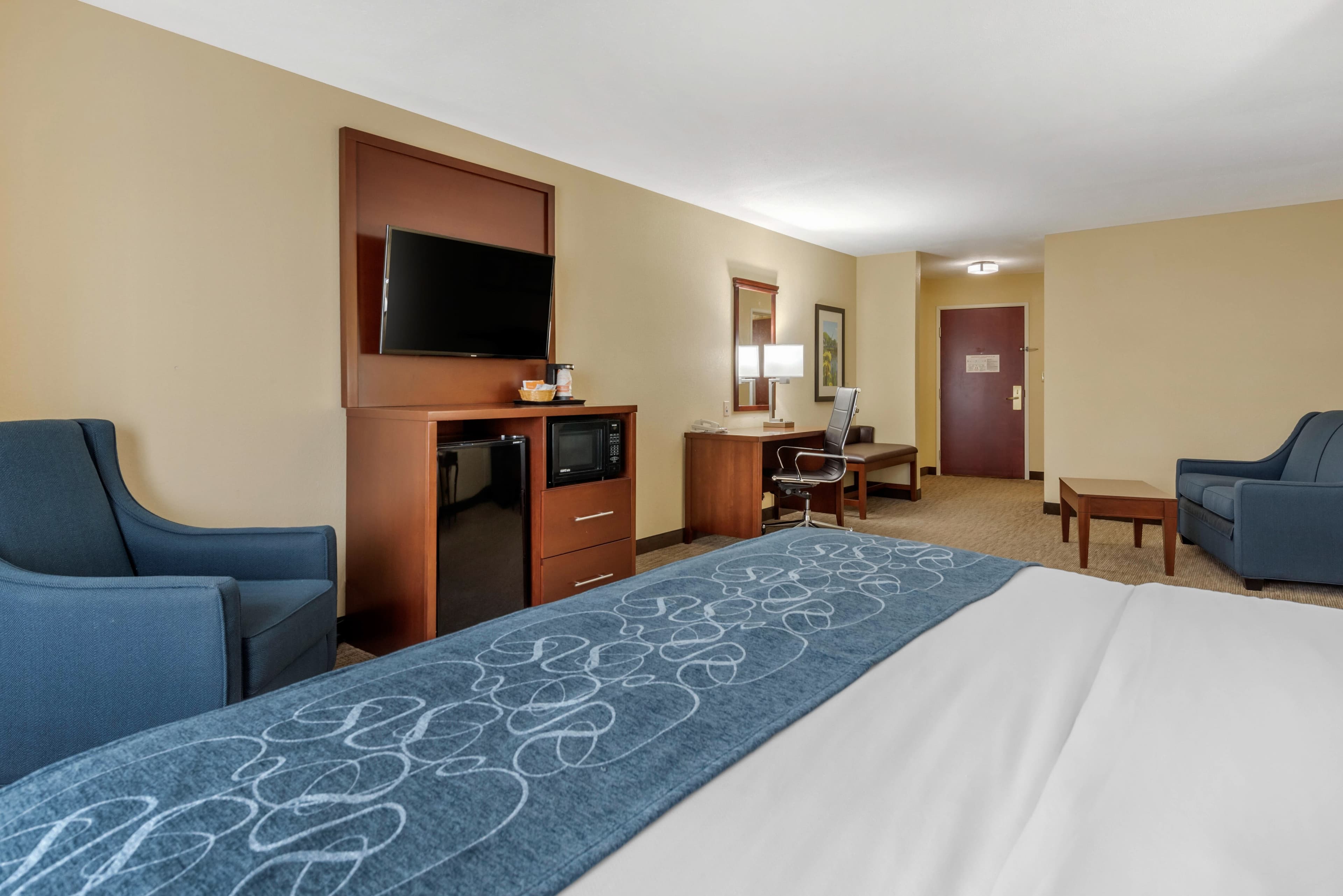 Comfort Suites Dayton-Wright Patterson - Image 3