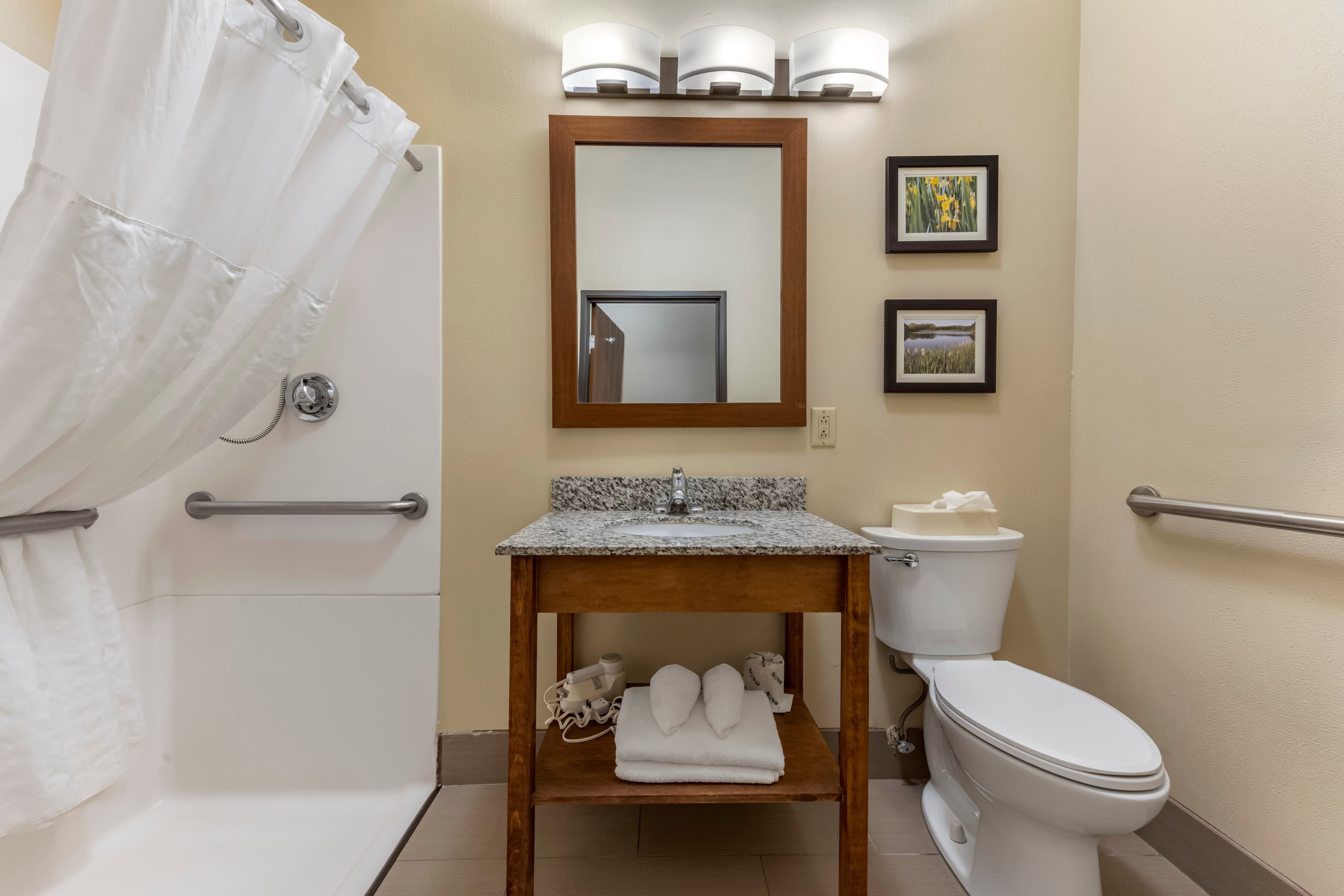 Comfort Inn & Suites Streetsboro - Kent — 8