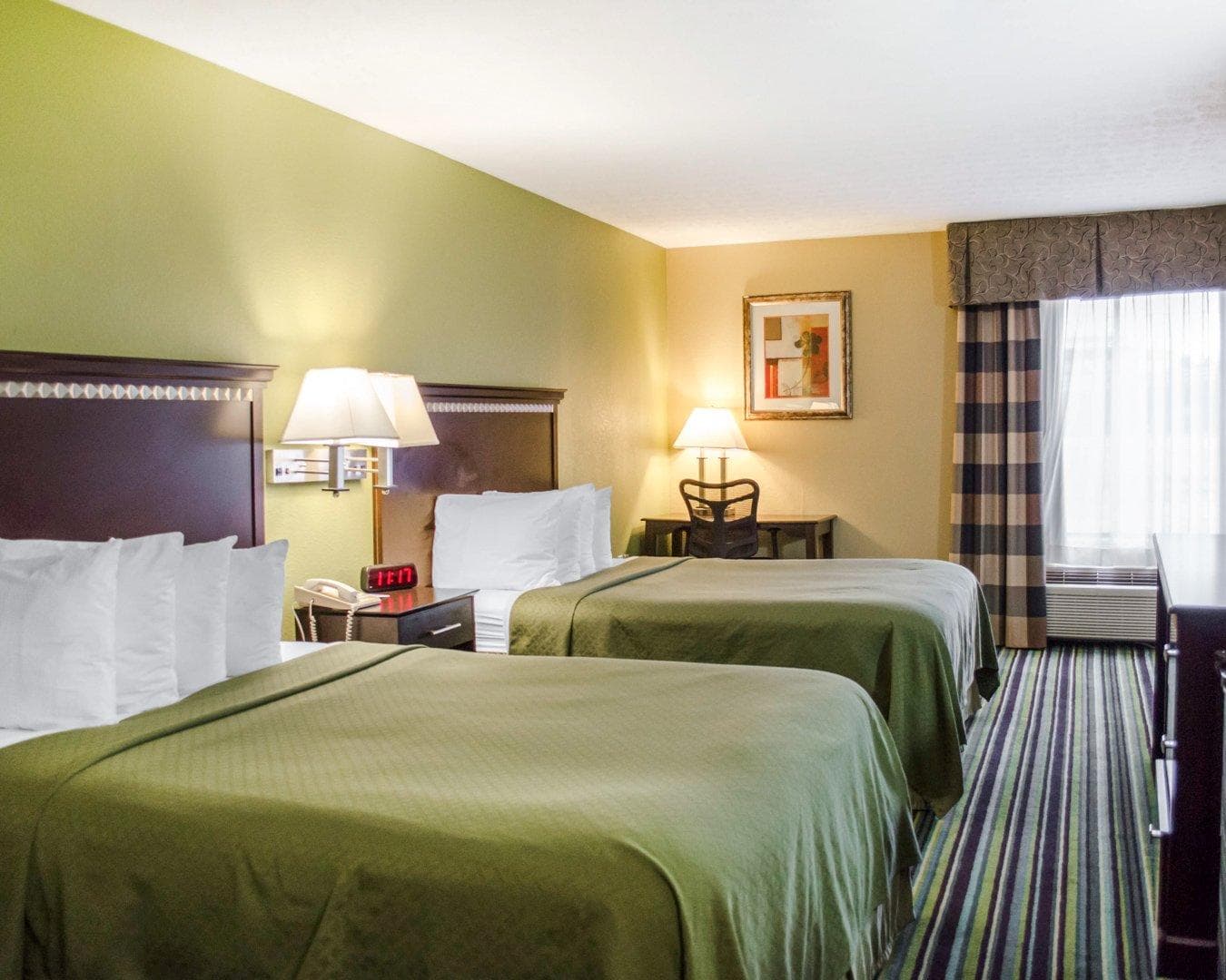 Quality Inn & Suites Medina- Akron West — 14