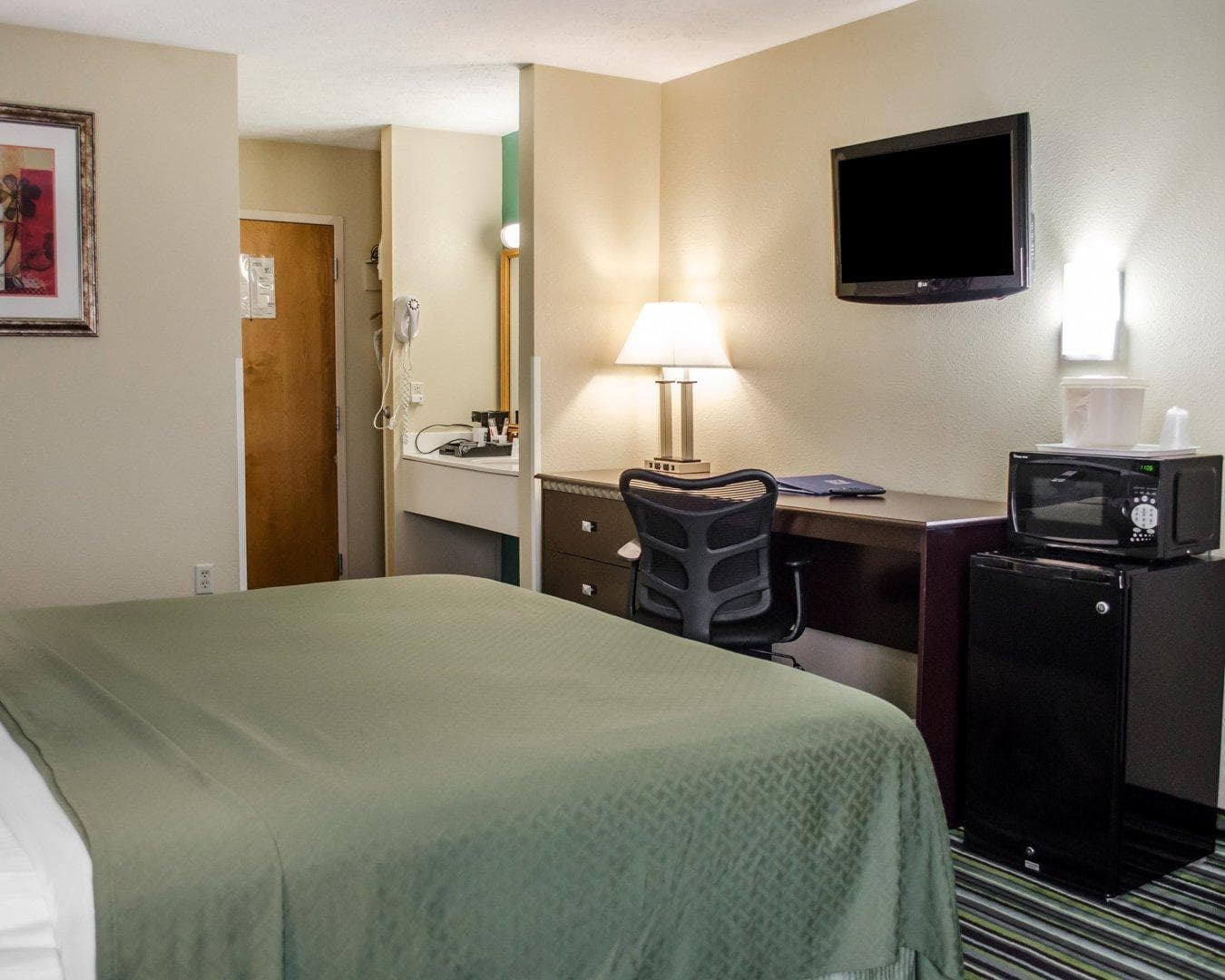 Quality Inn & Suites Medina- Akron West — 8