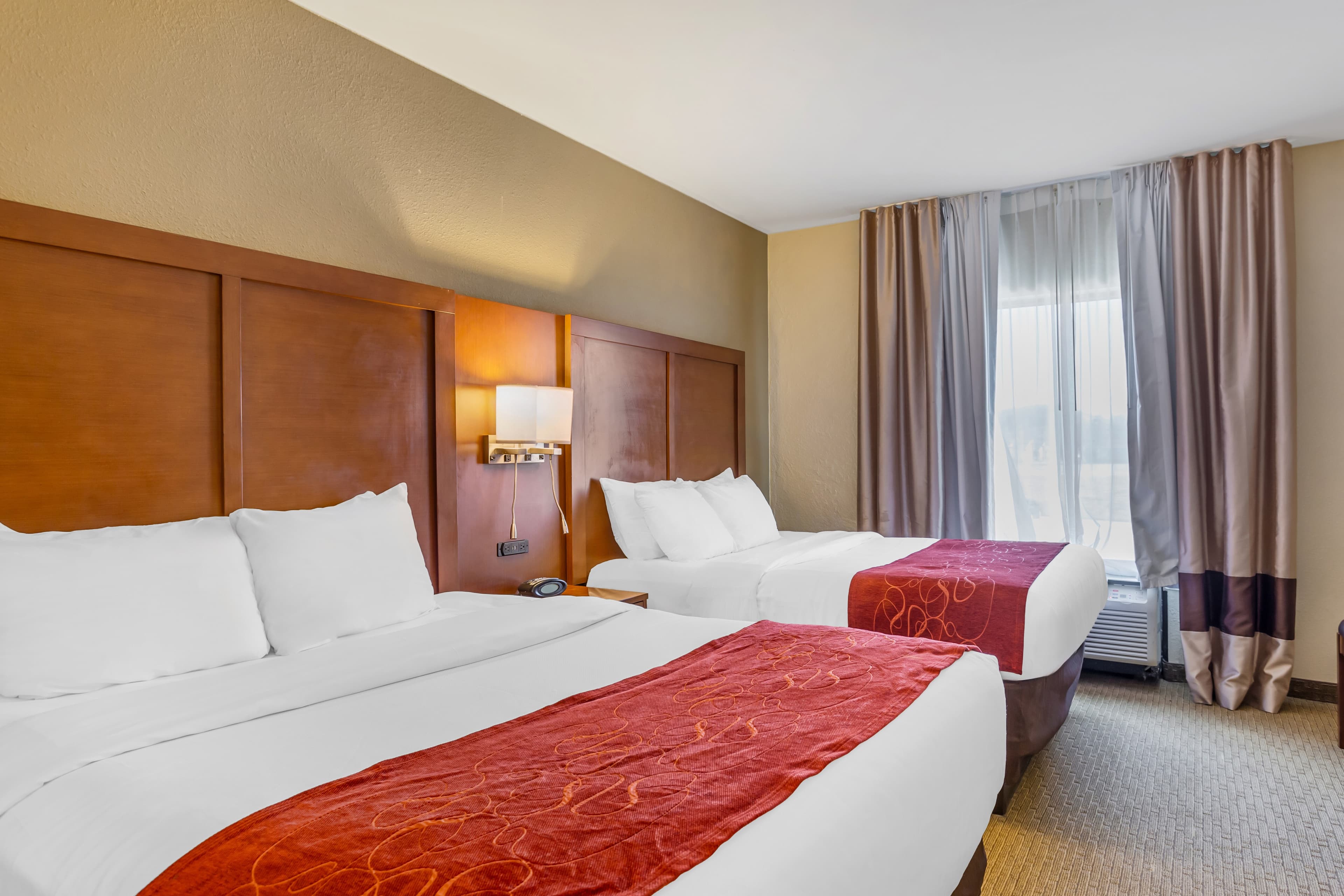 Comfort Suites South Point - Huntington — 9