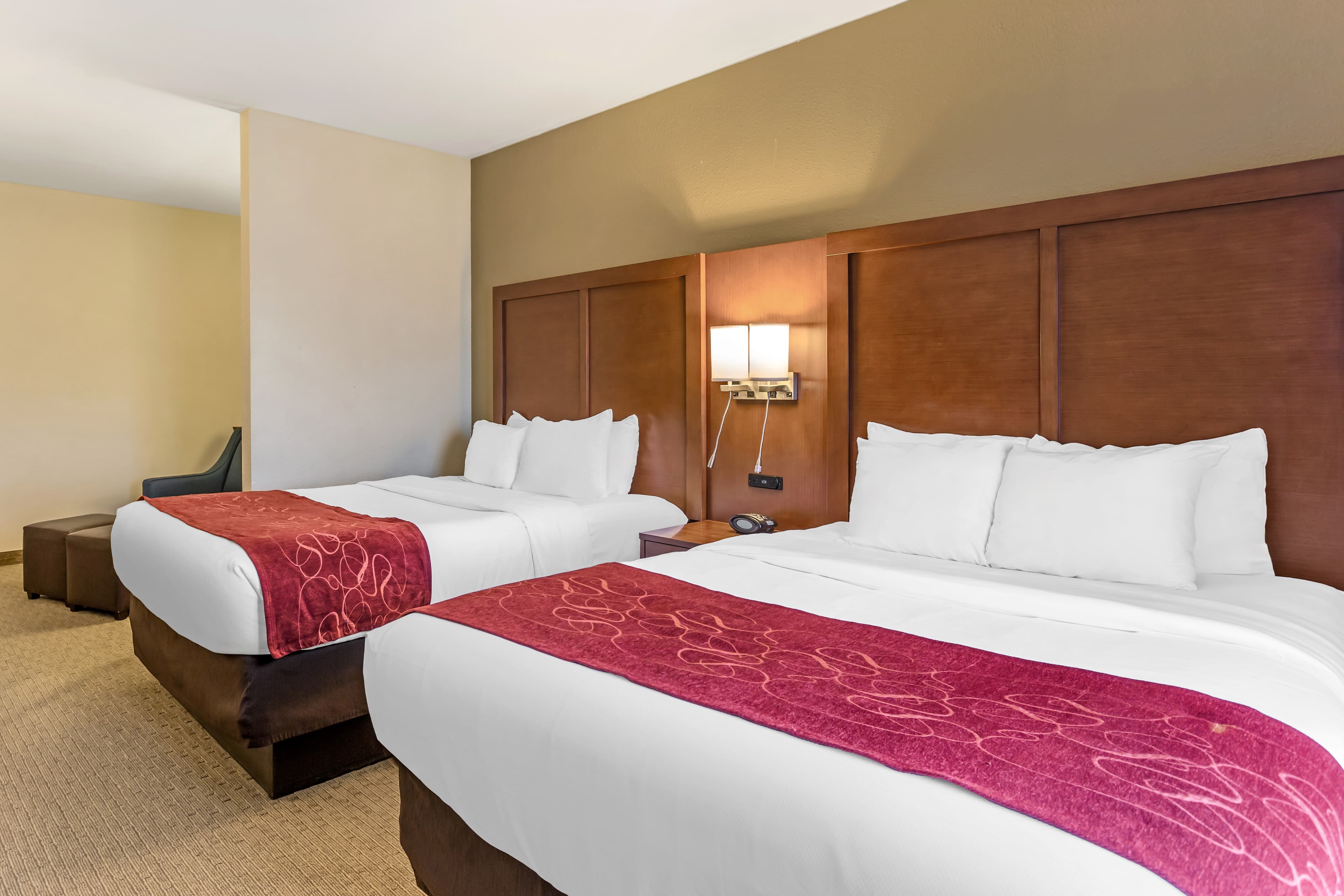 Comfort Suites South Point - Huntington — 10