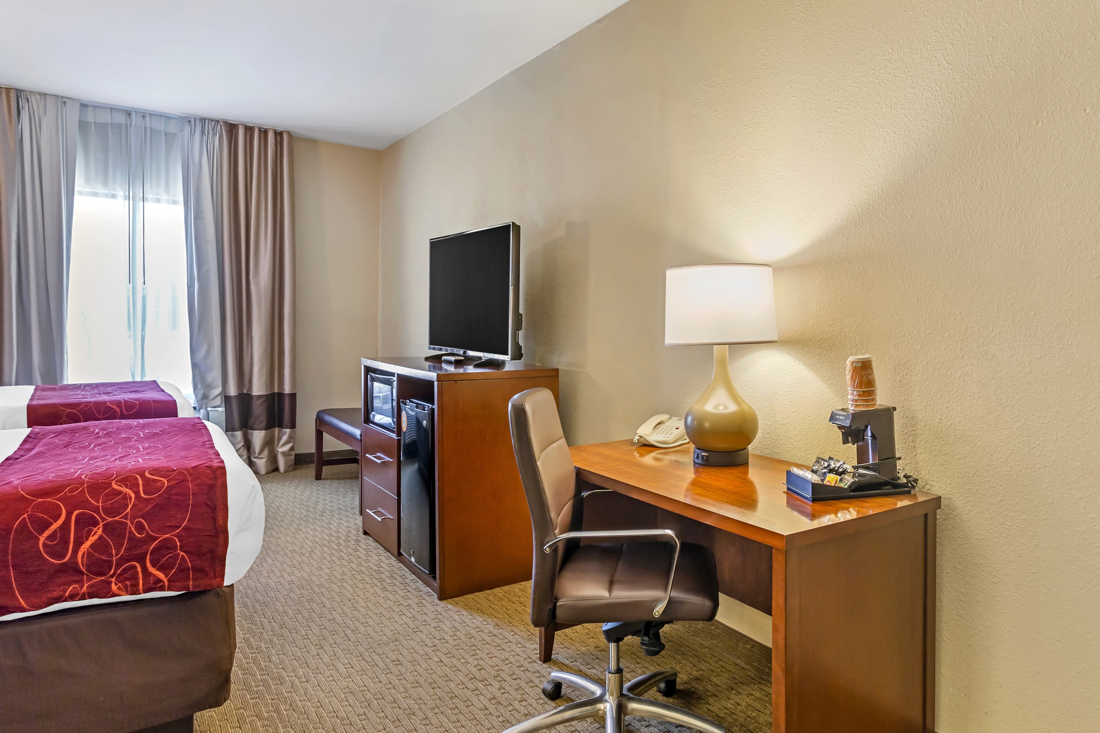 Comfort Suites South Point - Huntington — 11