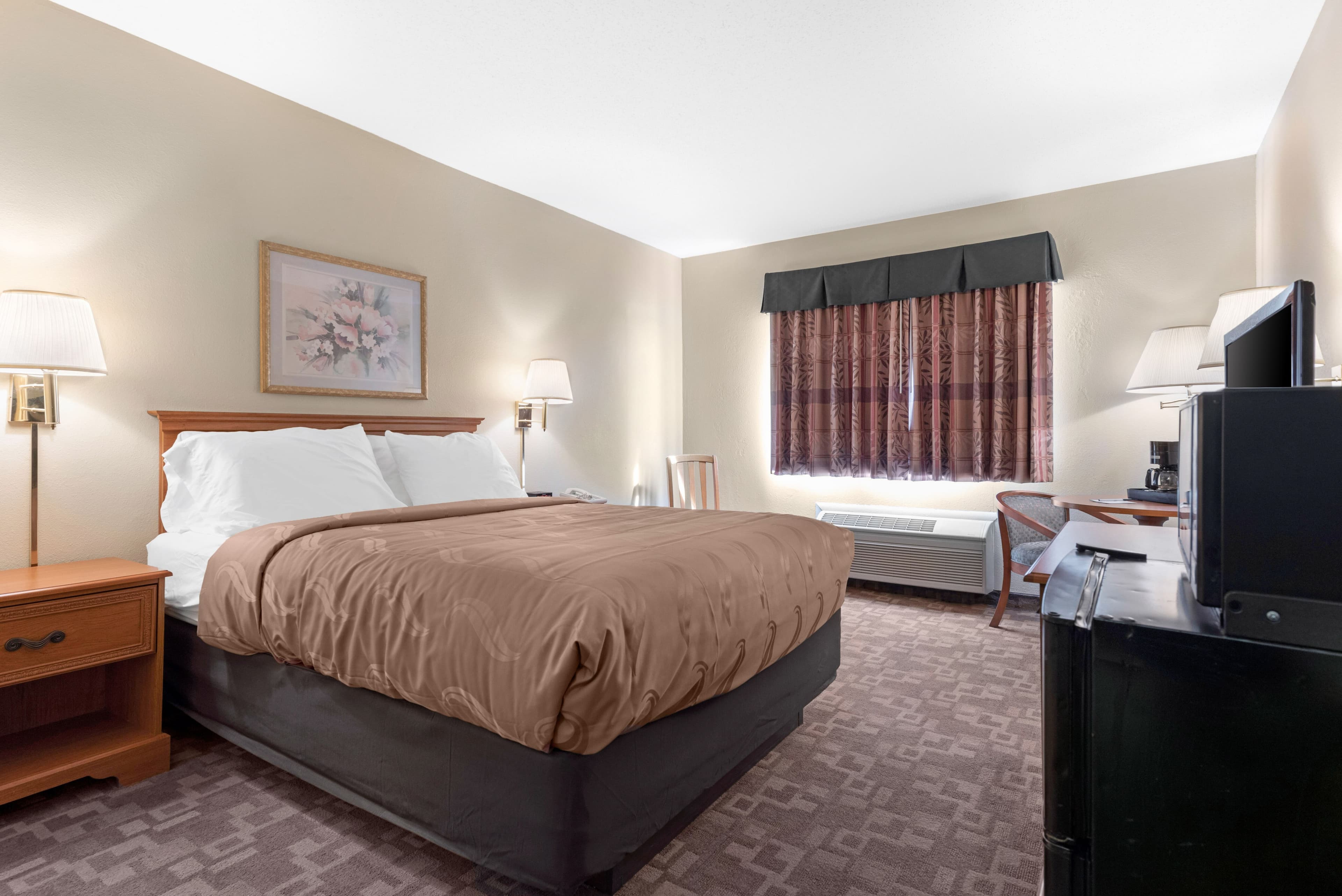 Quality Inn Washington Court House - Image 2