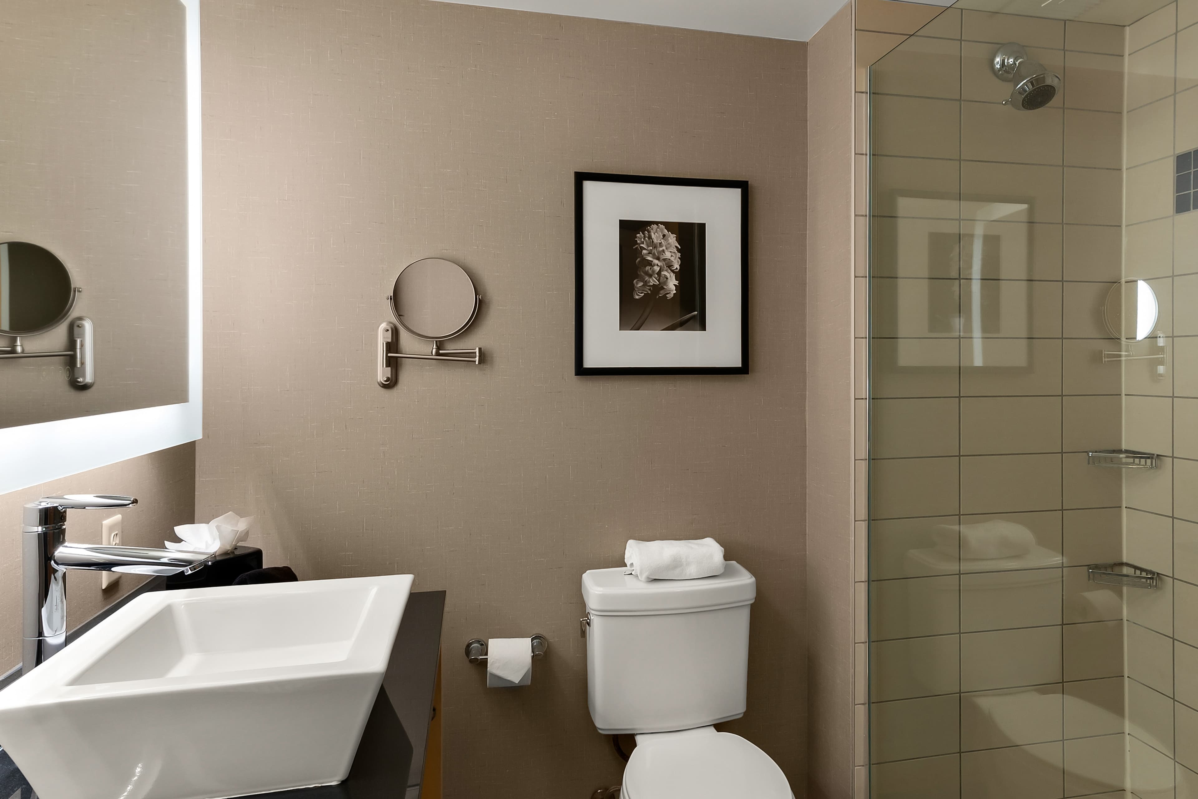 Cambria Hotel Columbus - Polaris — 12