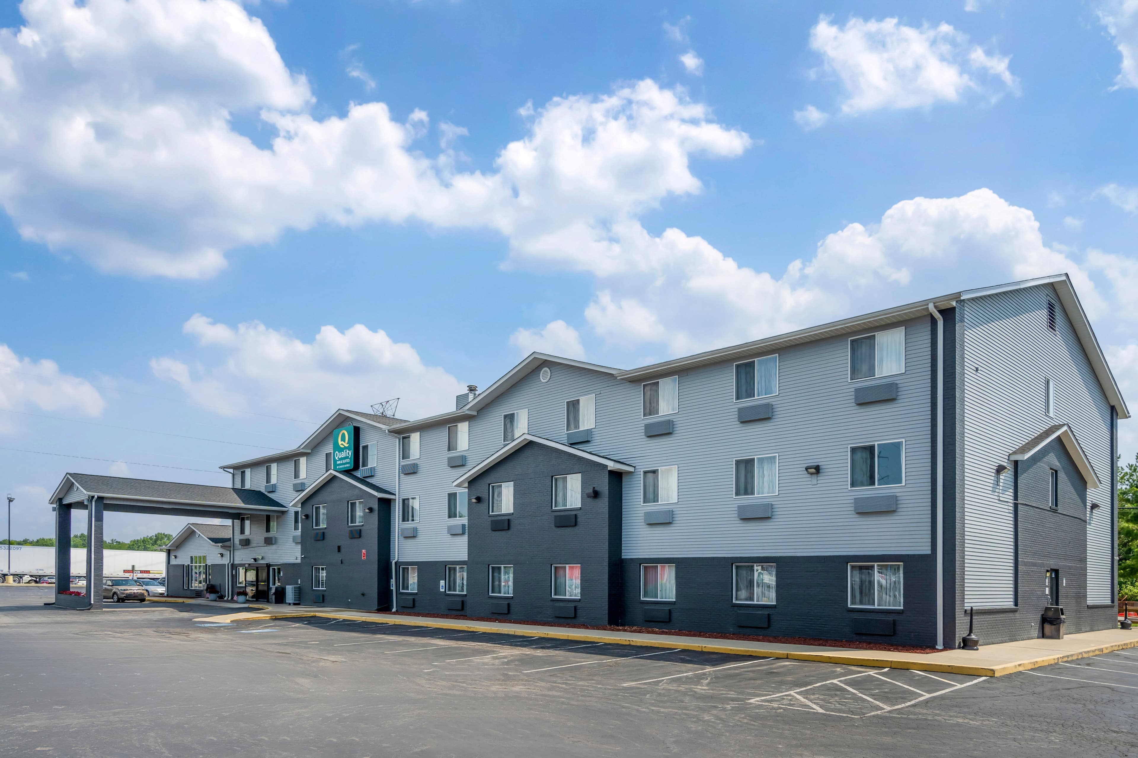 Quality Inn & Suites Delaware South - Image 1