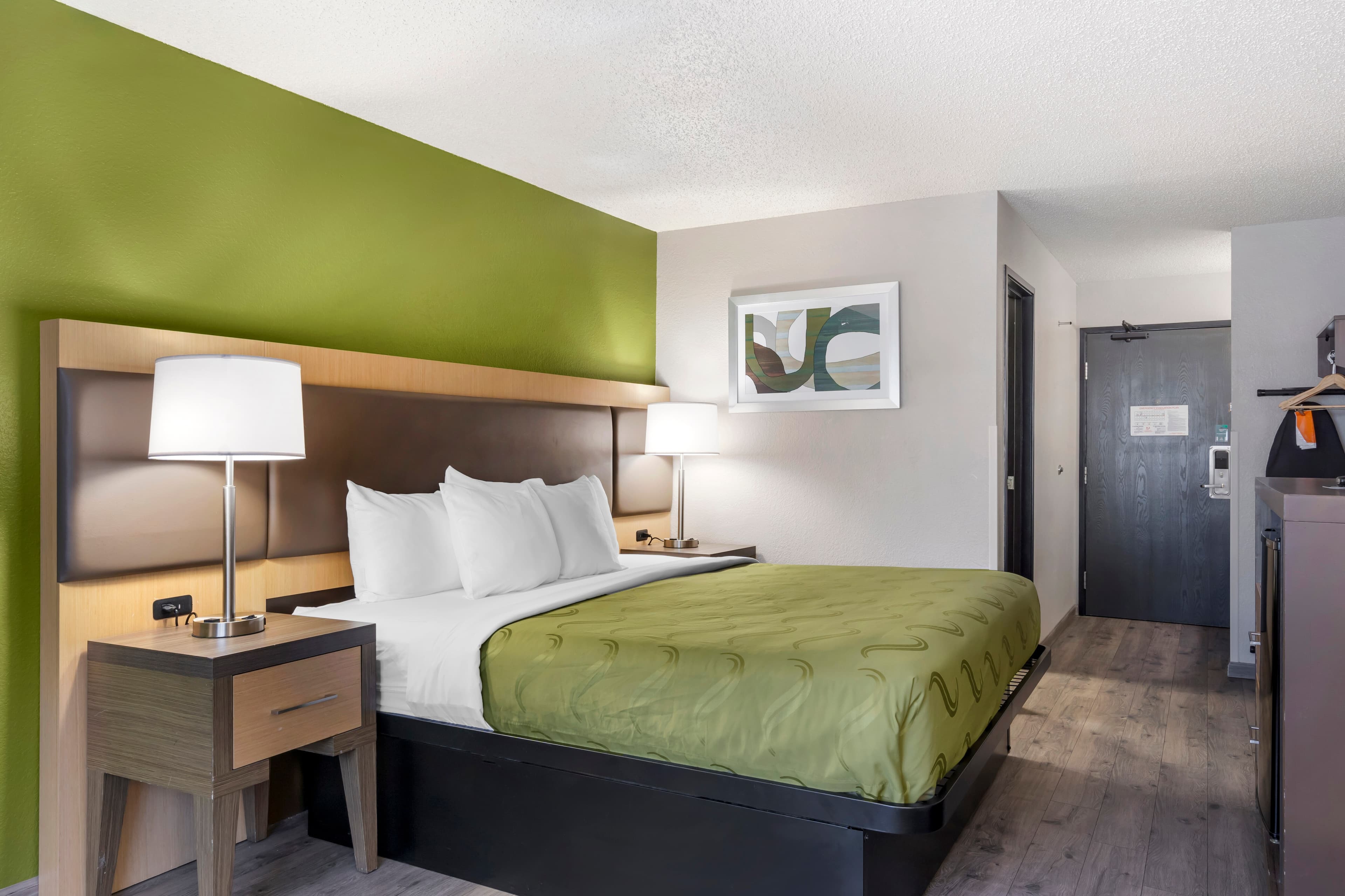Quality Inn & Suites Delaware South — 9