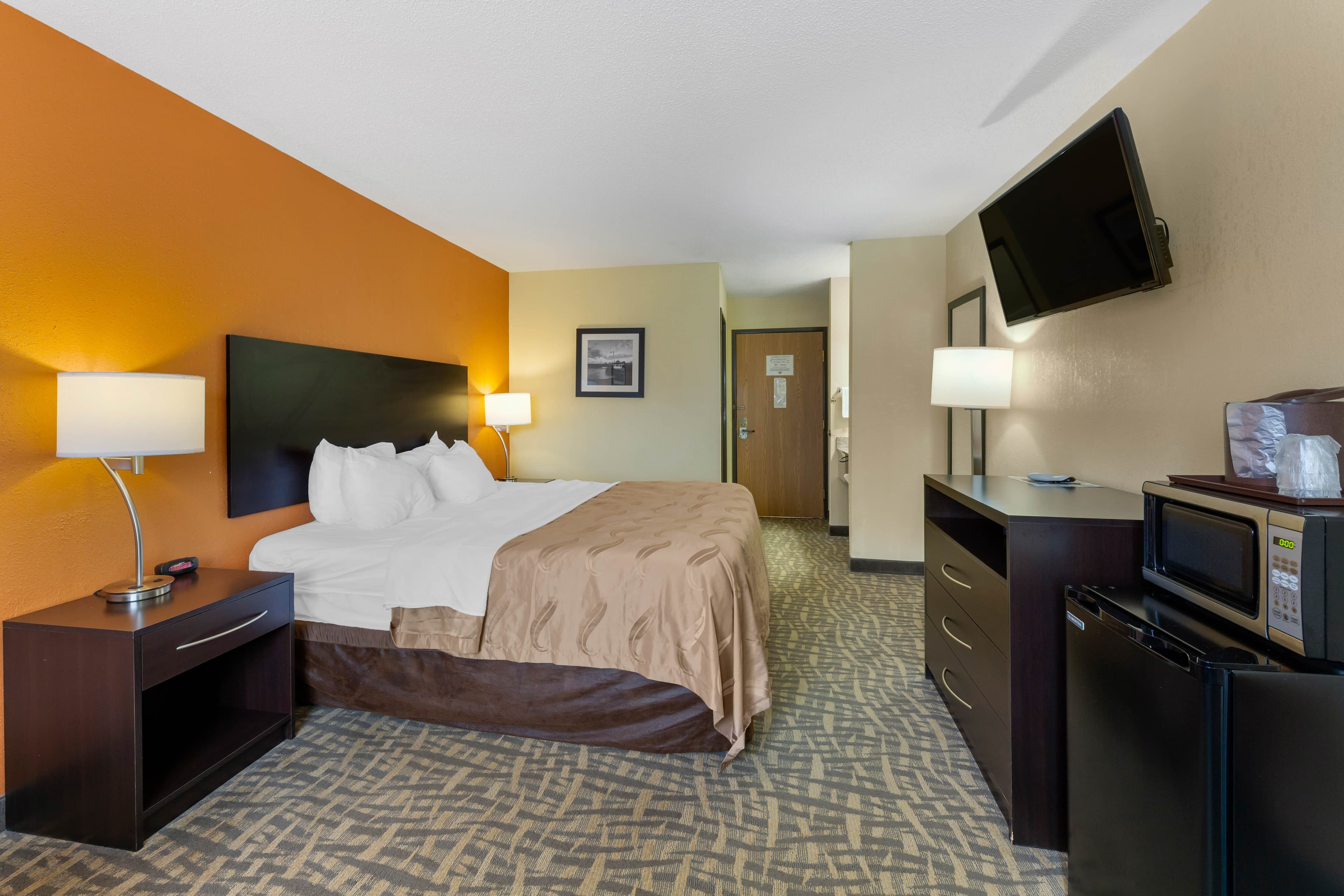 Quality Inn Wooster - Image 3