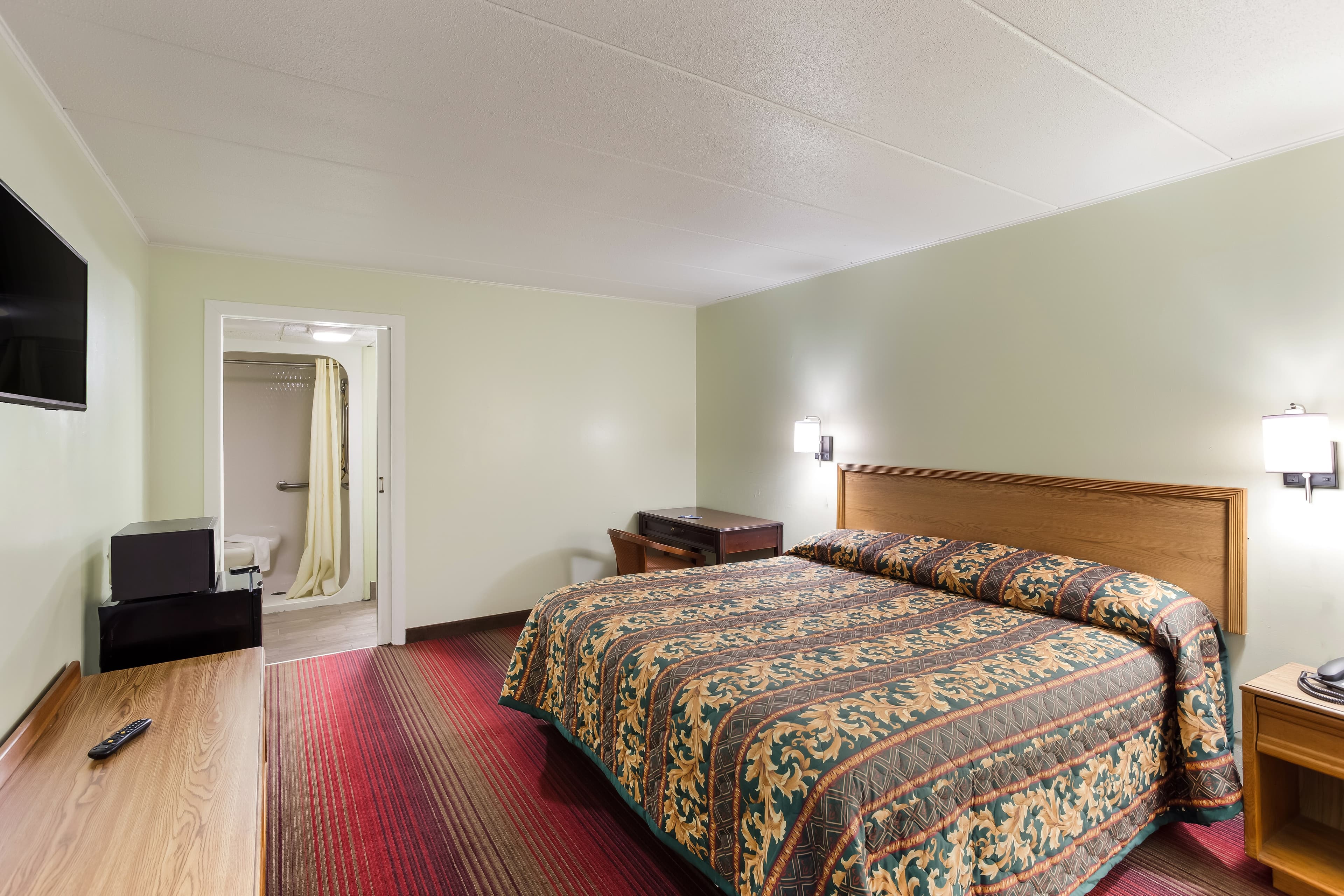 Rodeway Inn South Point — 8