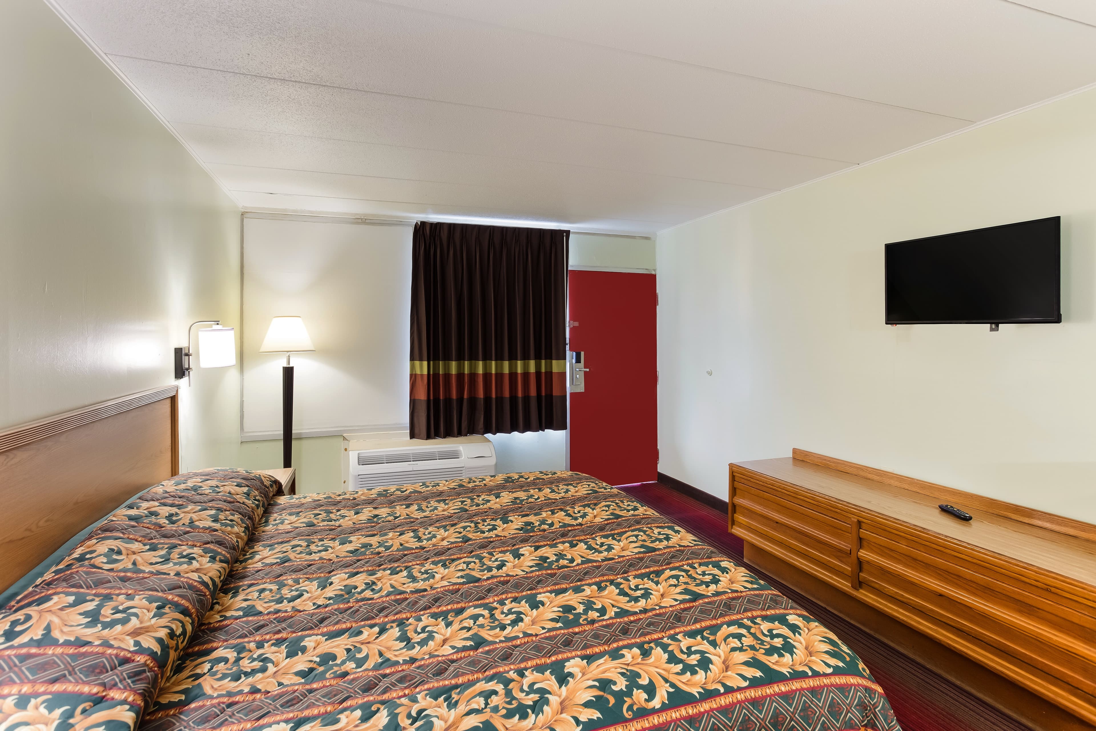 Rodeway Inn South Point — 11