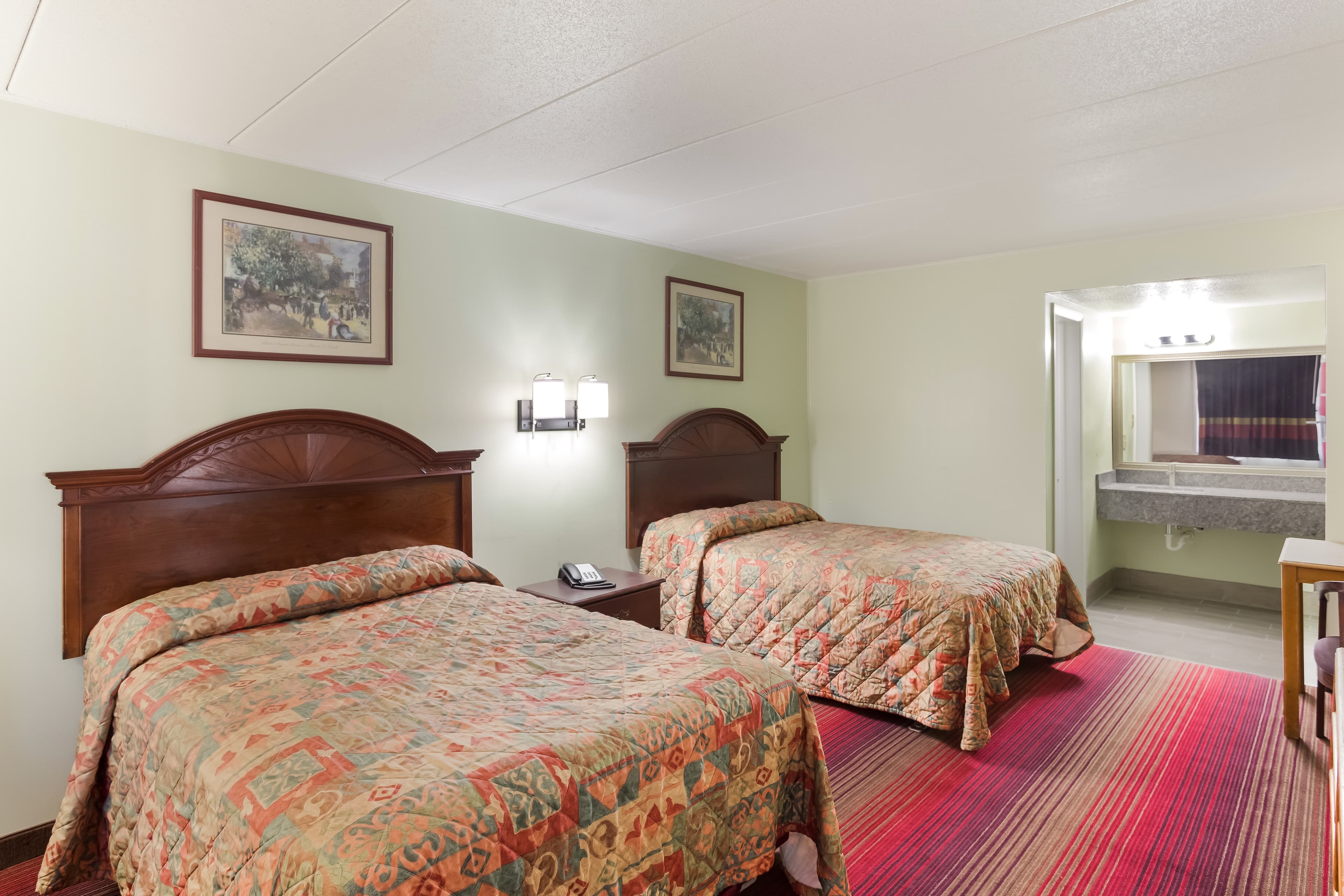 Rodeway Inn South Point - Image 2
