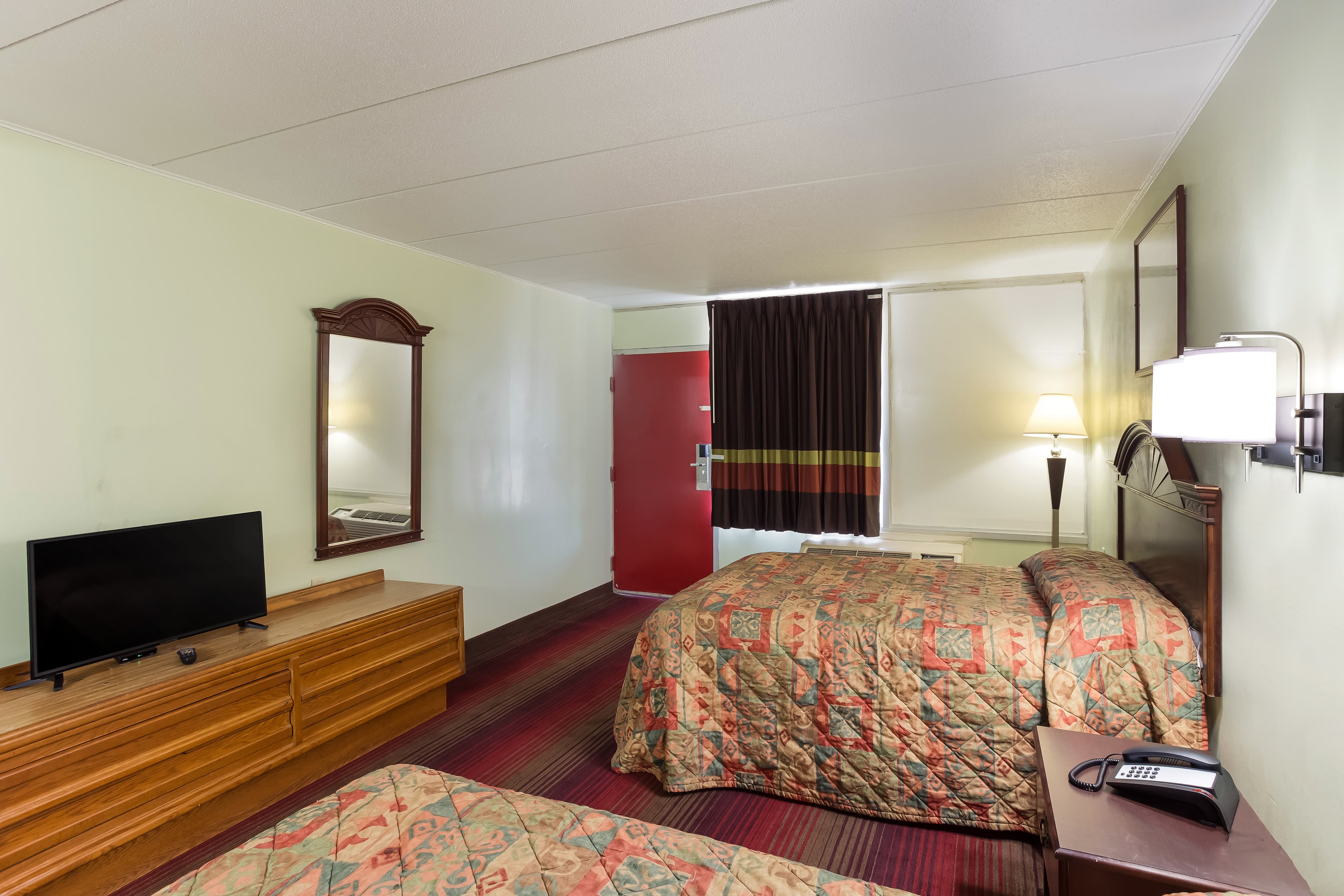 Rodeway Inn South Point — 7