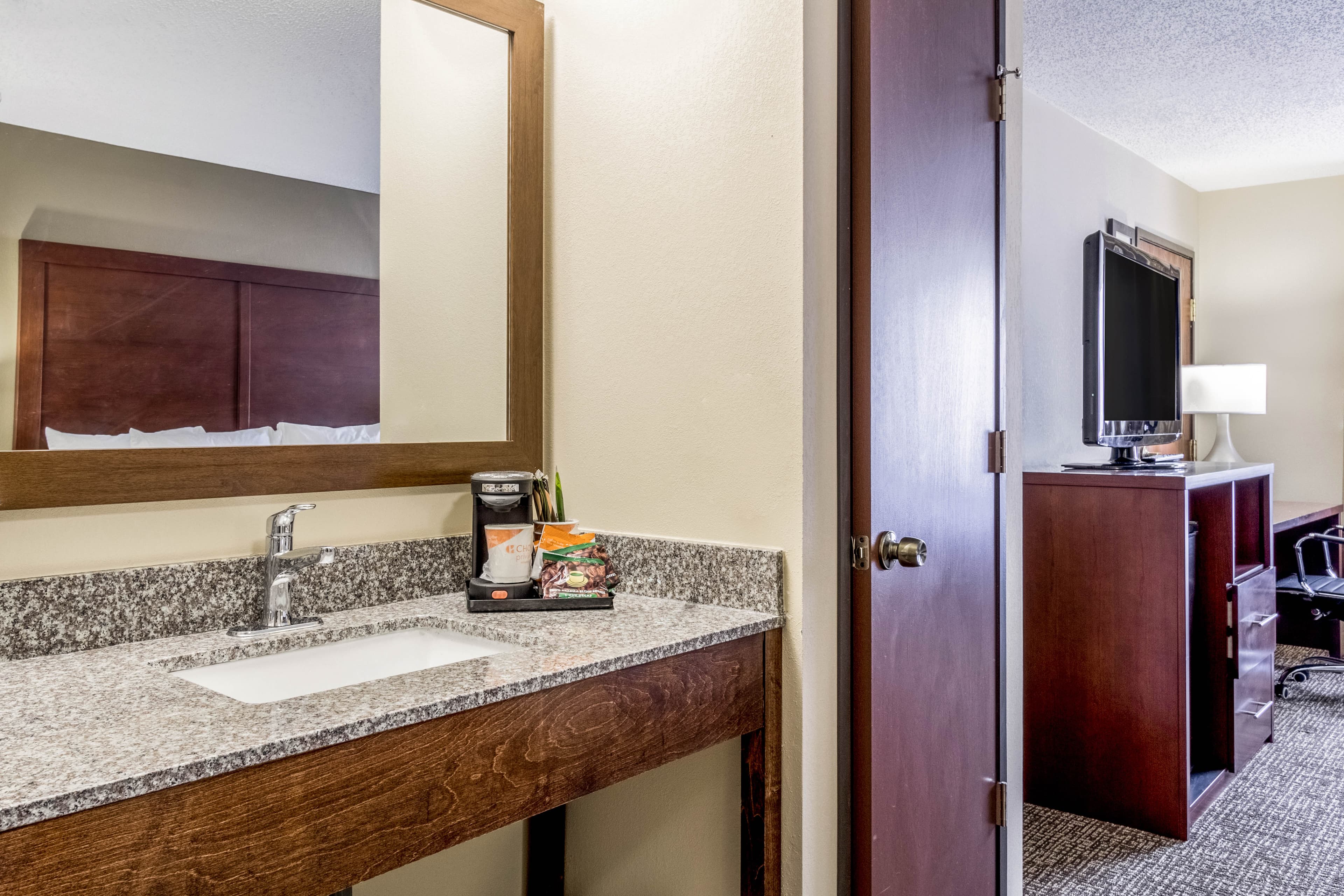 Comfort Inn Norwalk - Sandusky — 9