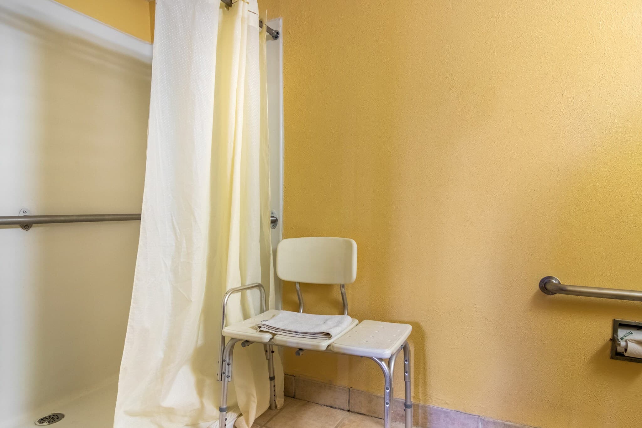 Econo Lodge Kent - Akron West — 8