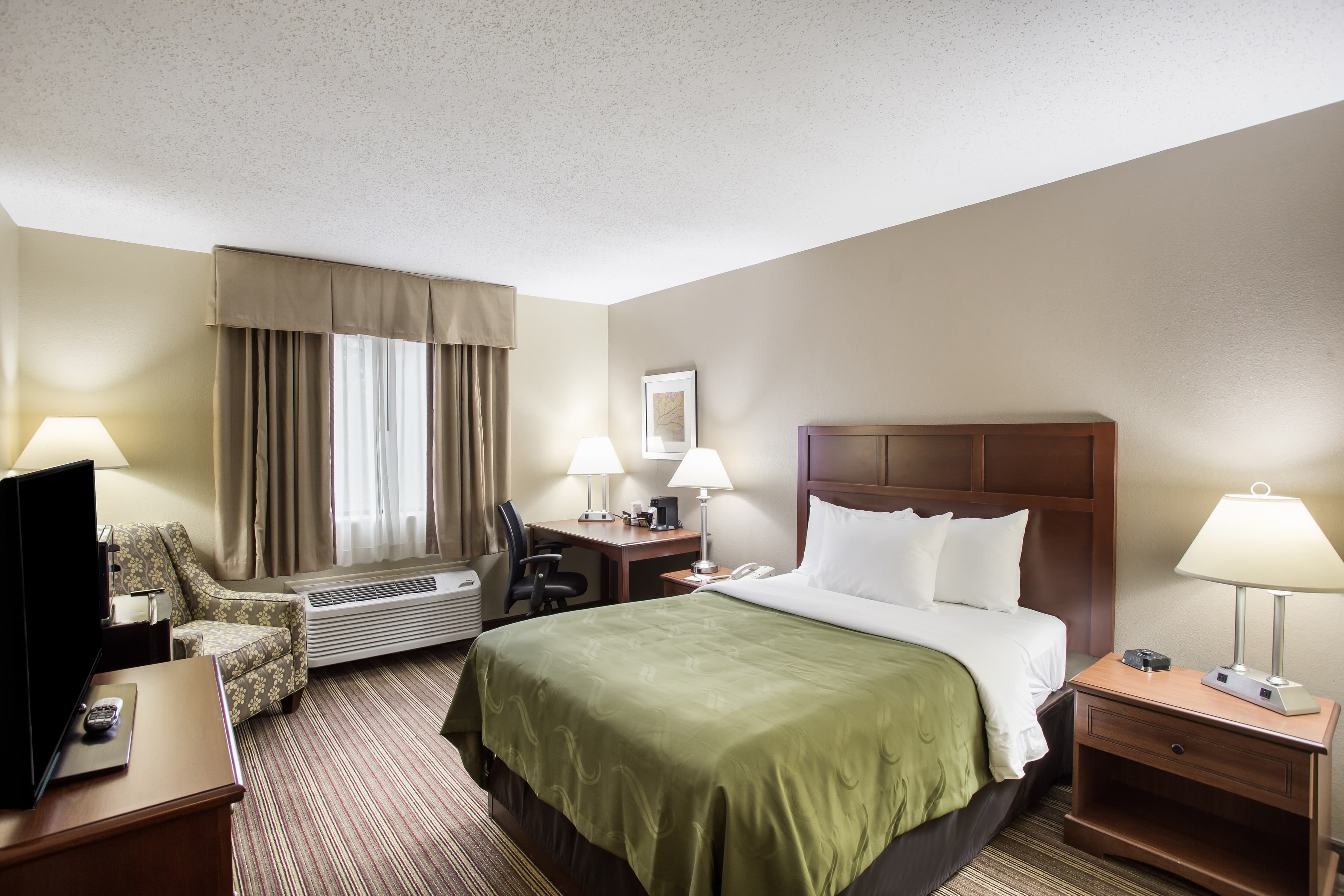 Quality Inn Athens - Image 2