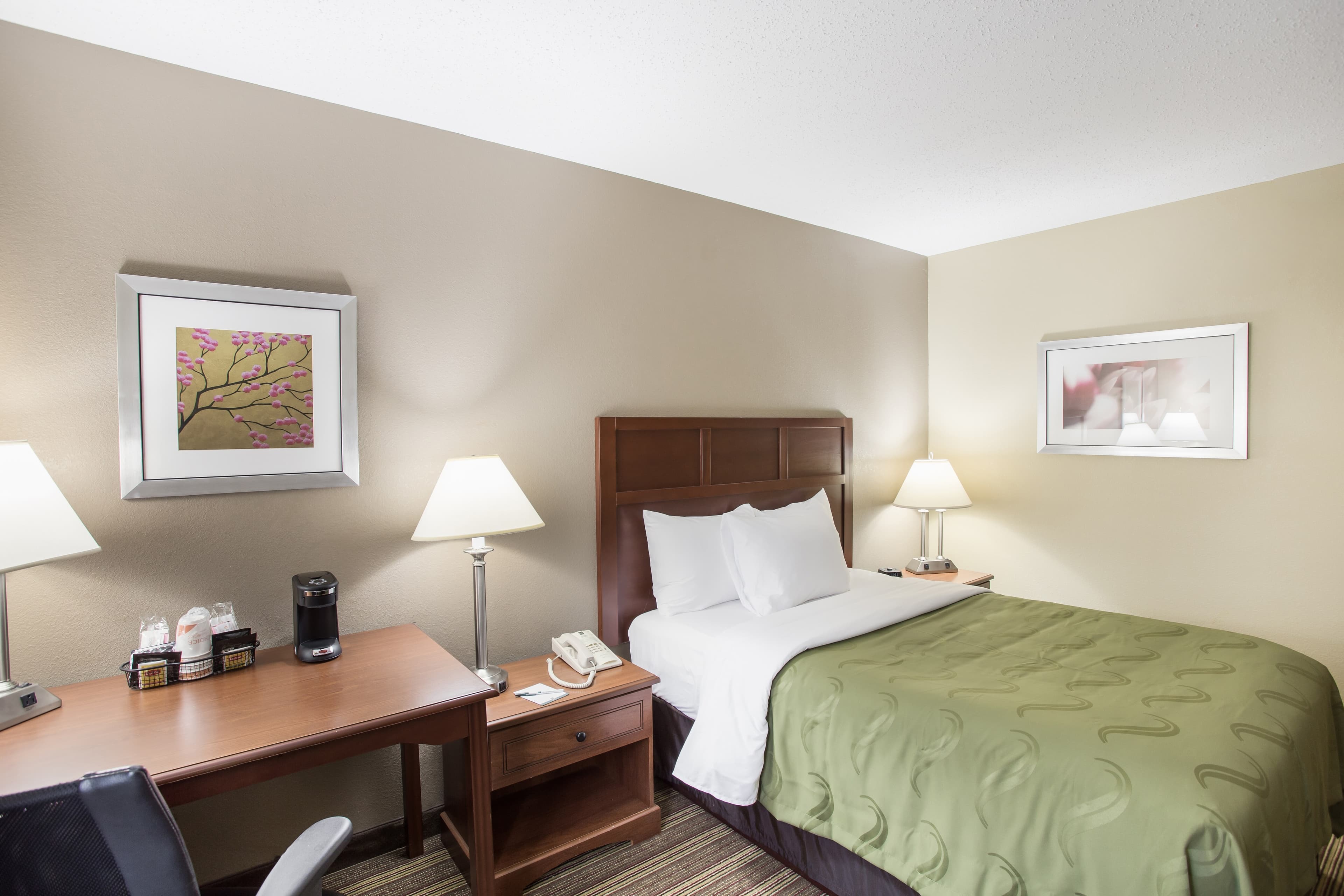 Quality Inn Athens - Image 4