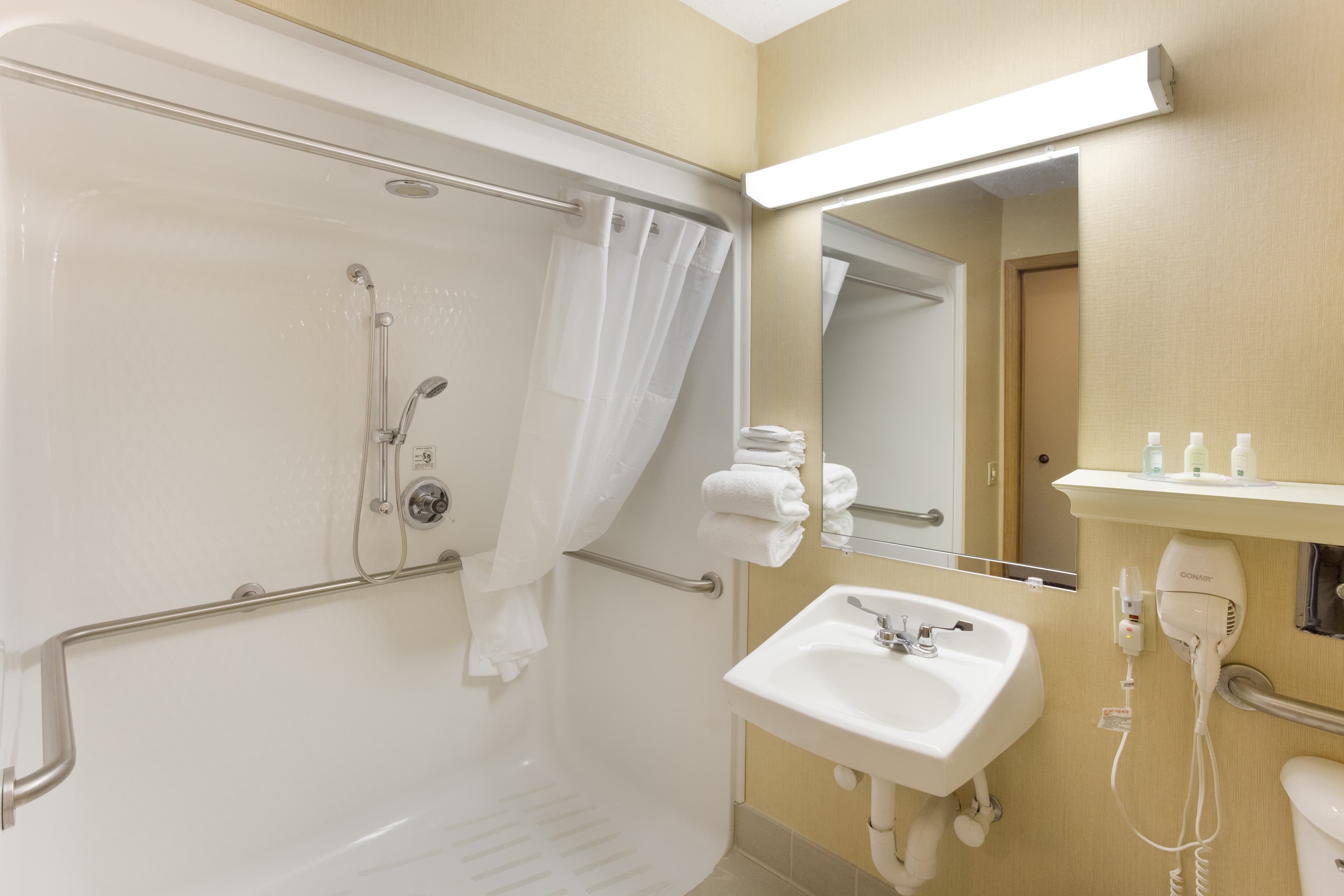 Quality Inn Athens — 11