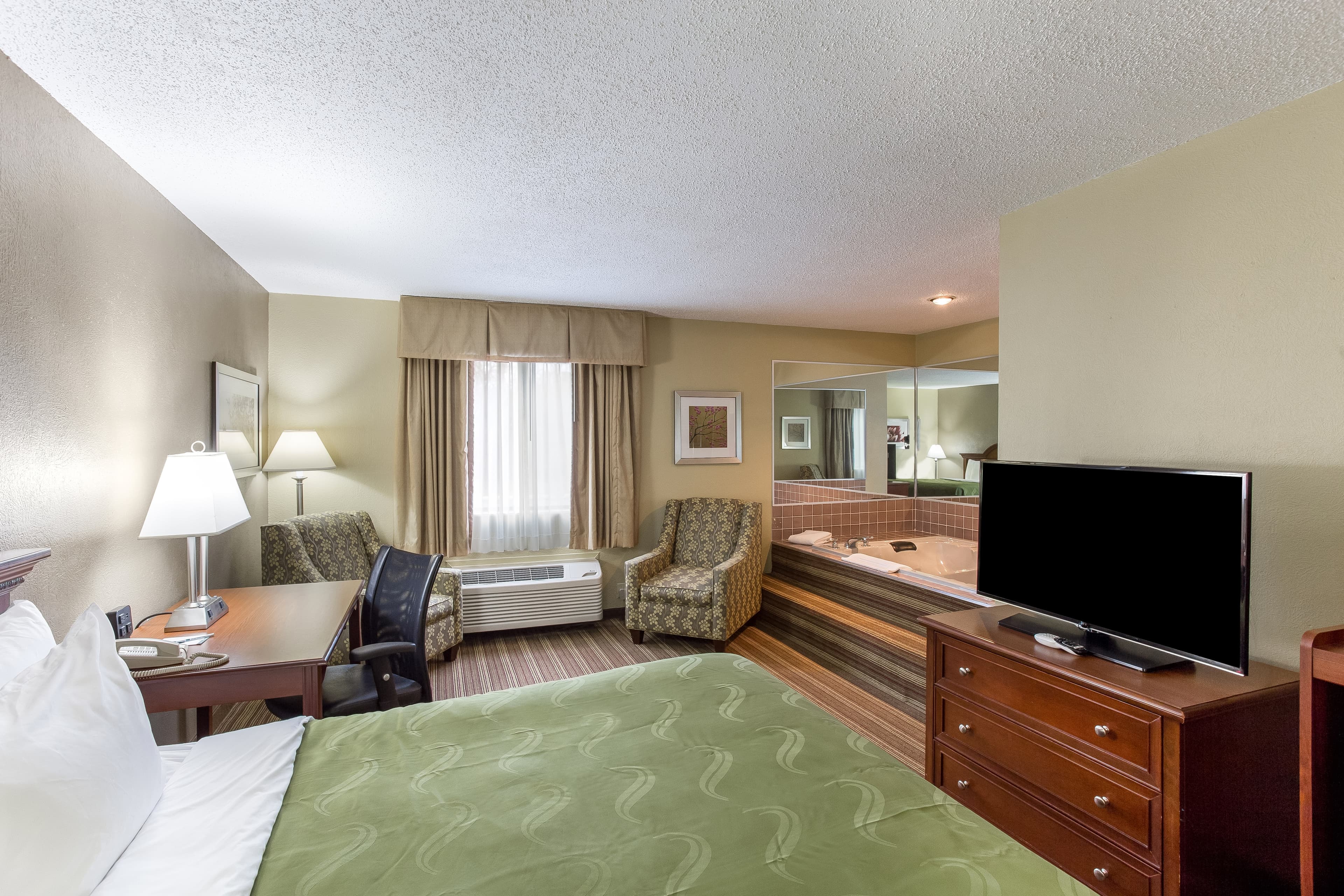 Quality Inn Athens — 23