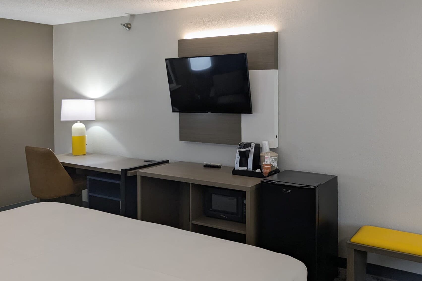 Comfort Inn & Suites Sharonville - Cincinnati North - Image 4