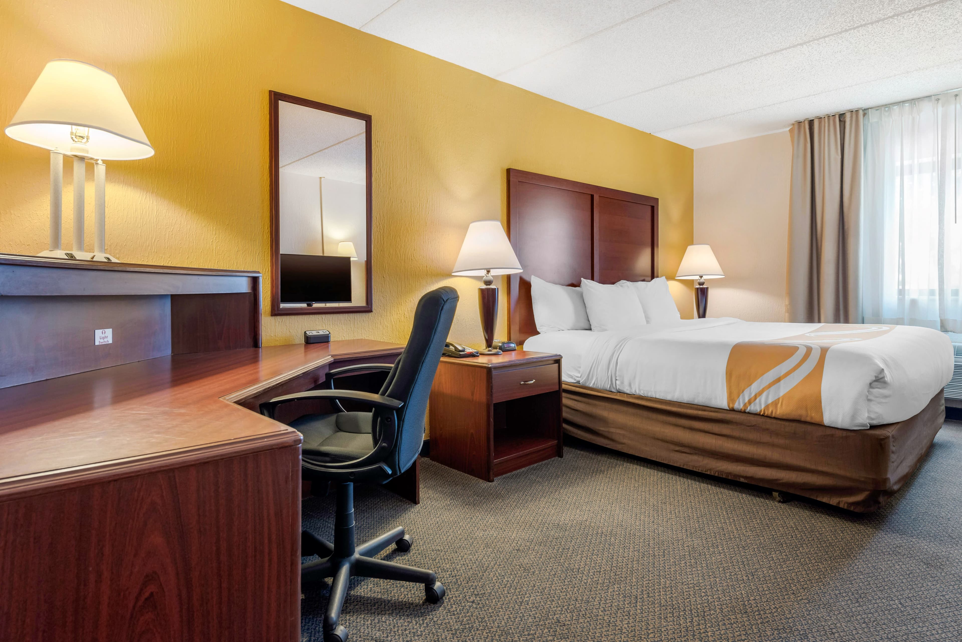 Quality Inn & Suites Zanesville City Center — 7