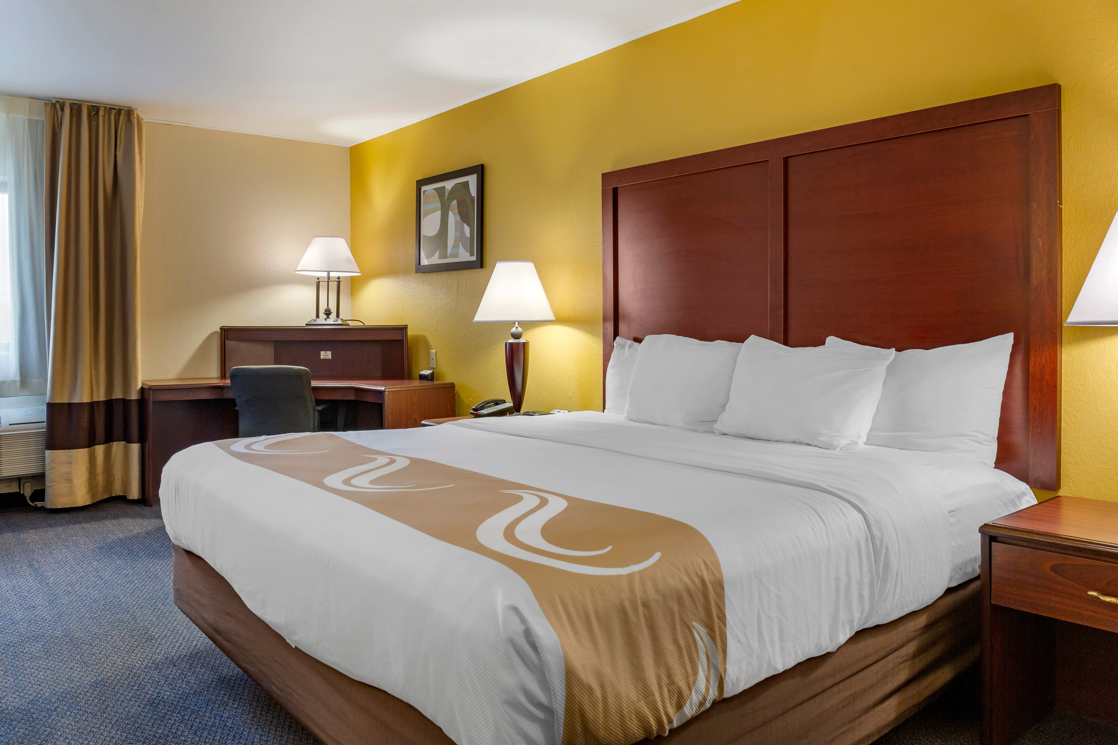 Quality Inn & Suites Zanesville City Center — 15