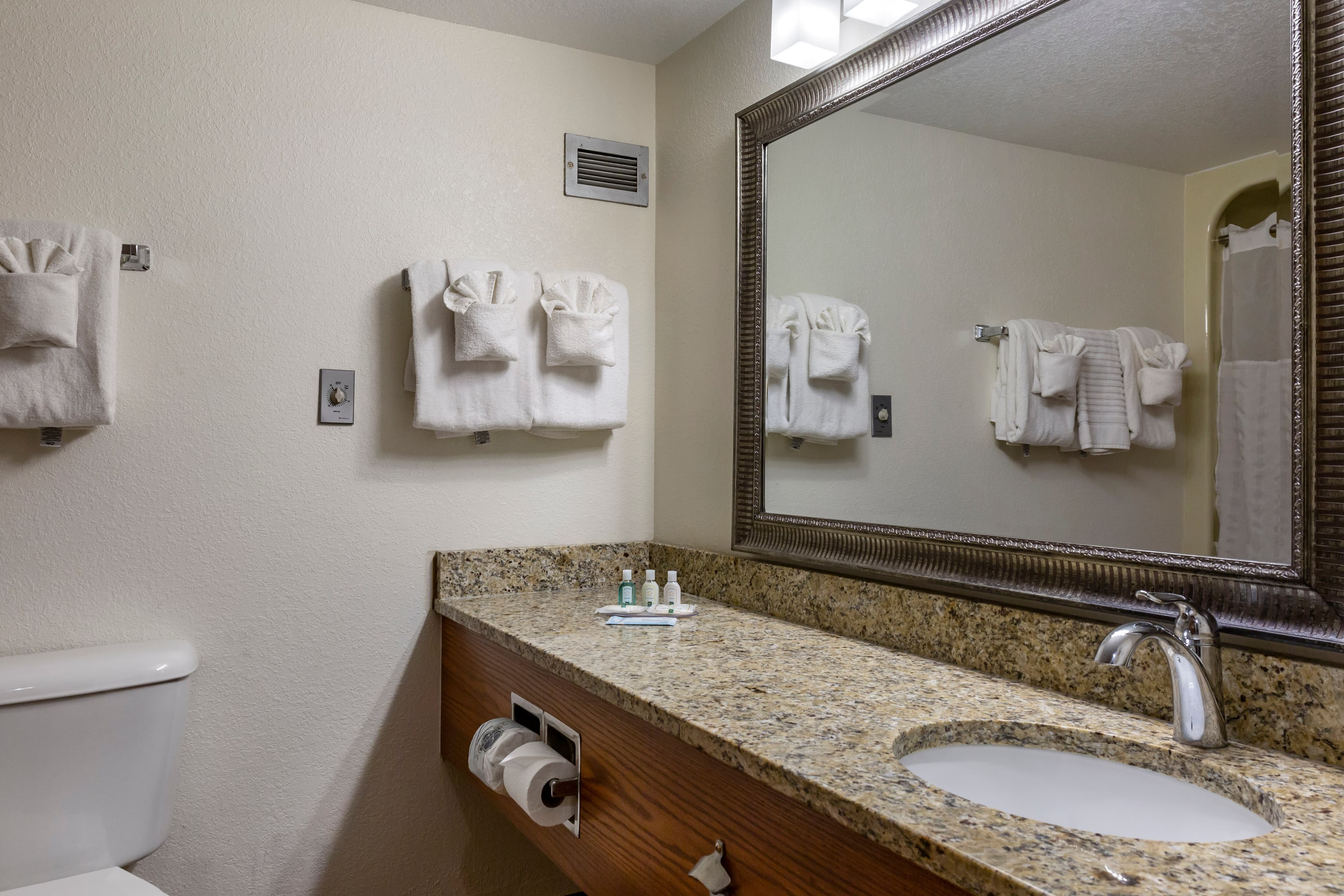 Quality Inn & Suites Zanesville City Center — 24