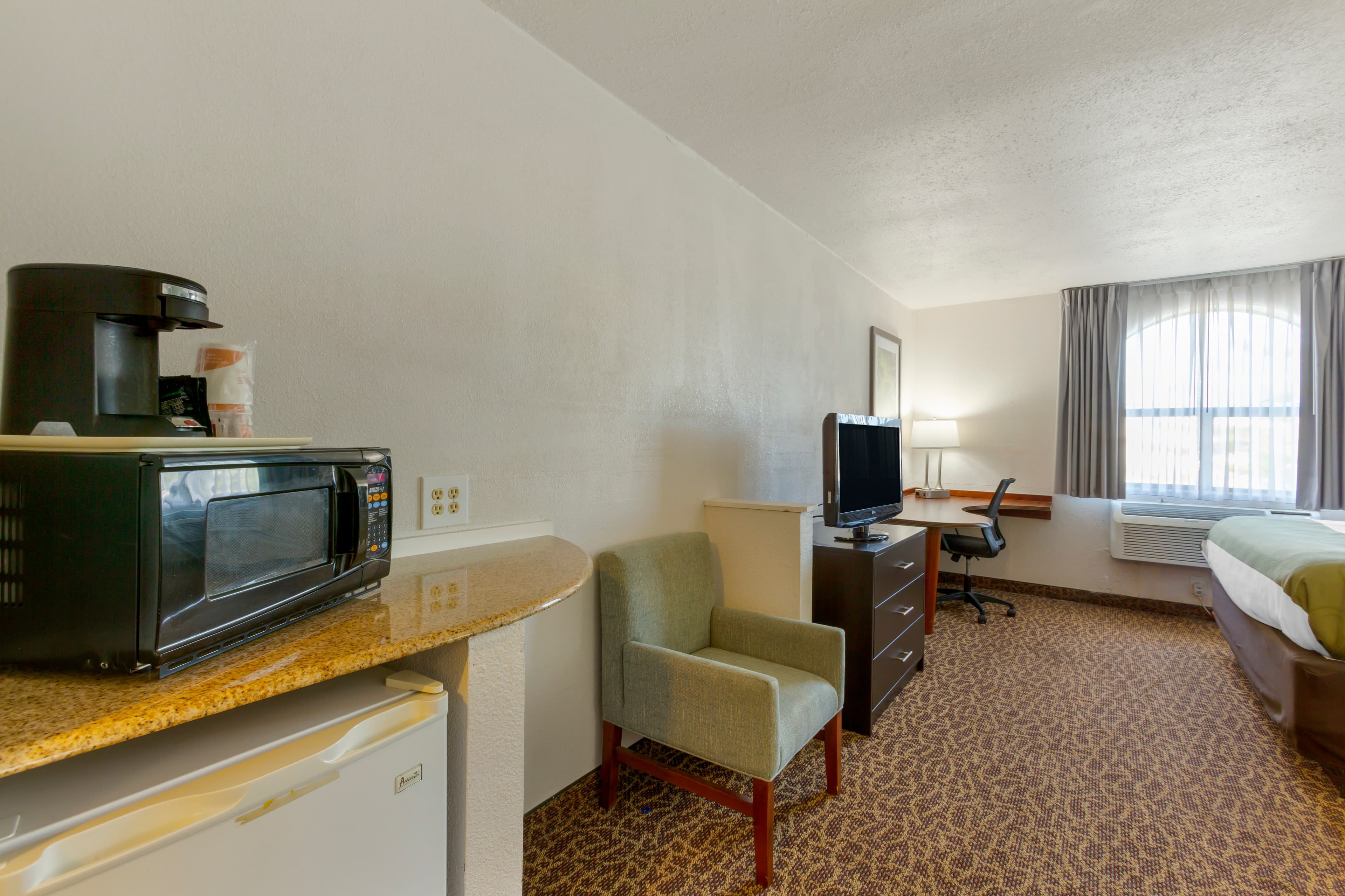 Quality Inn Alexis Rd — 27