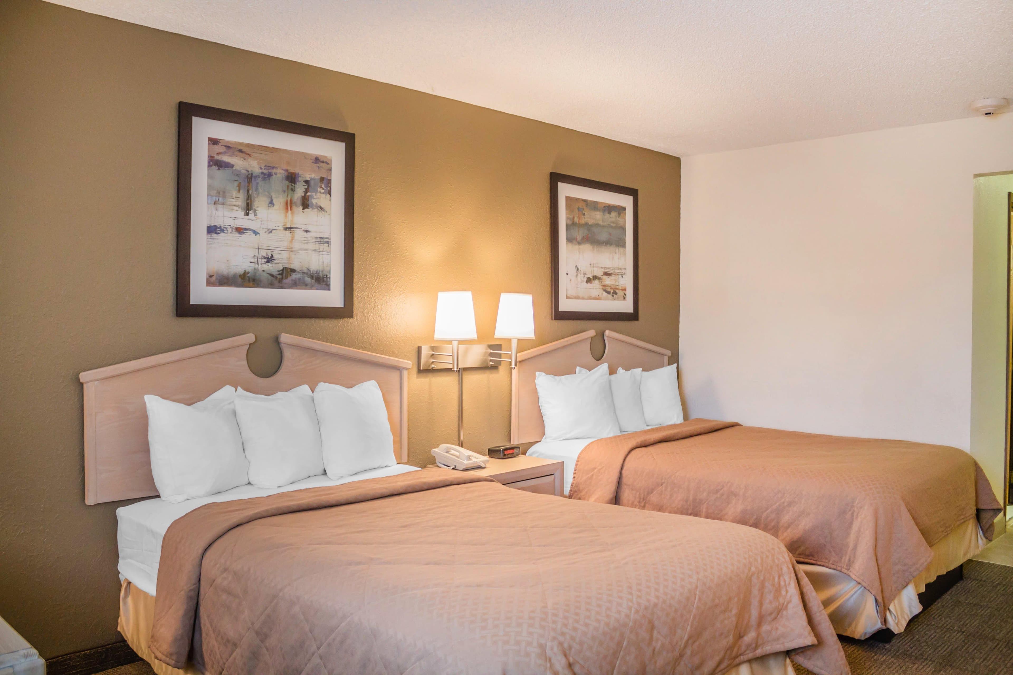 Quality Inn Port Clinton Waterfront - Image 2
