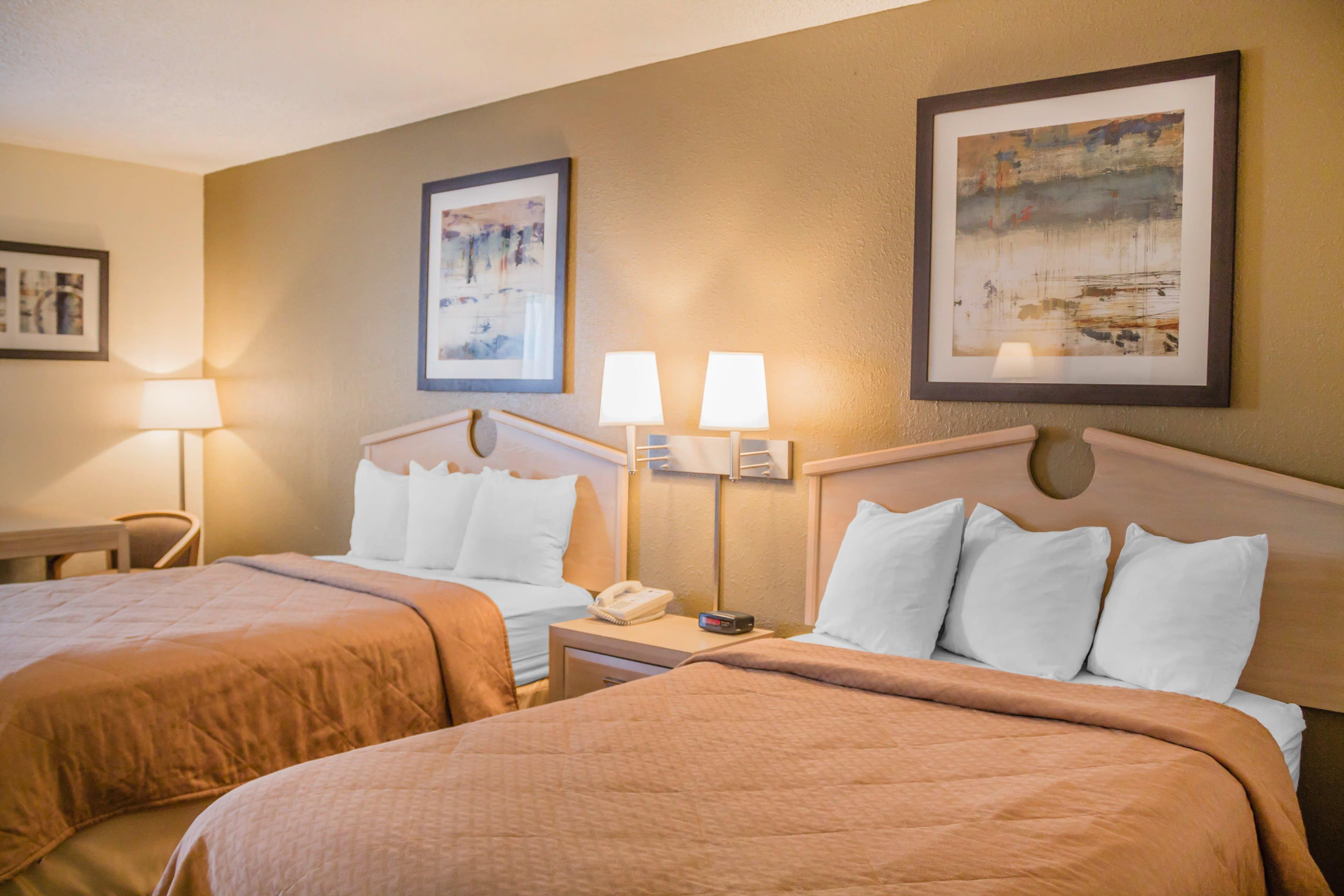 Quality Inn Port Clinton Waterfront - Image 4