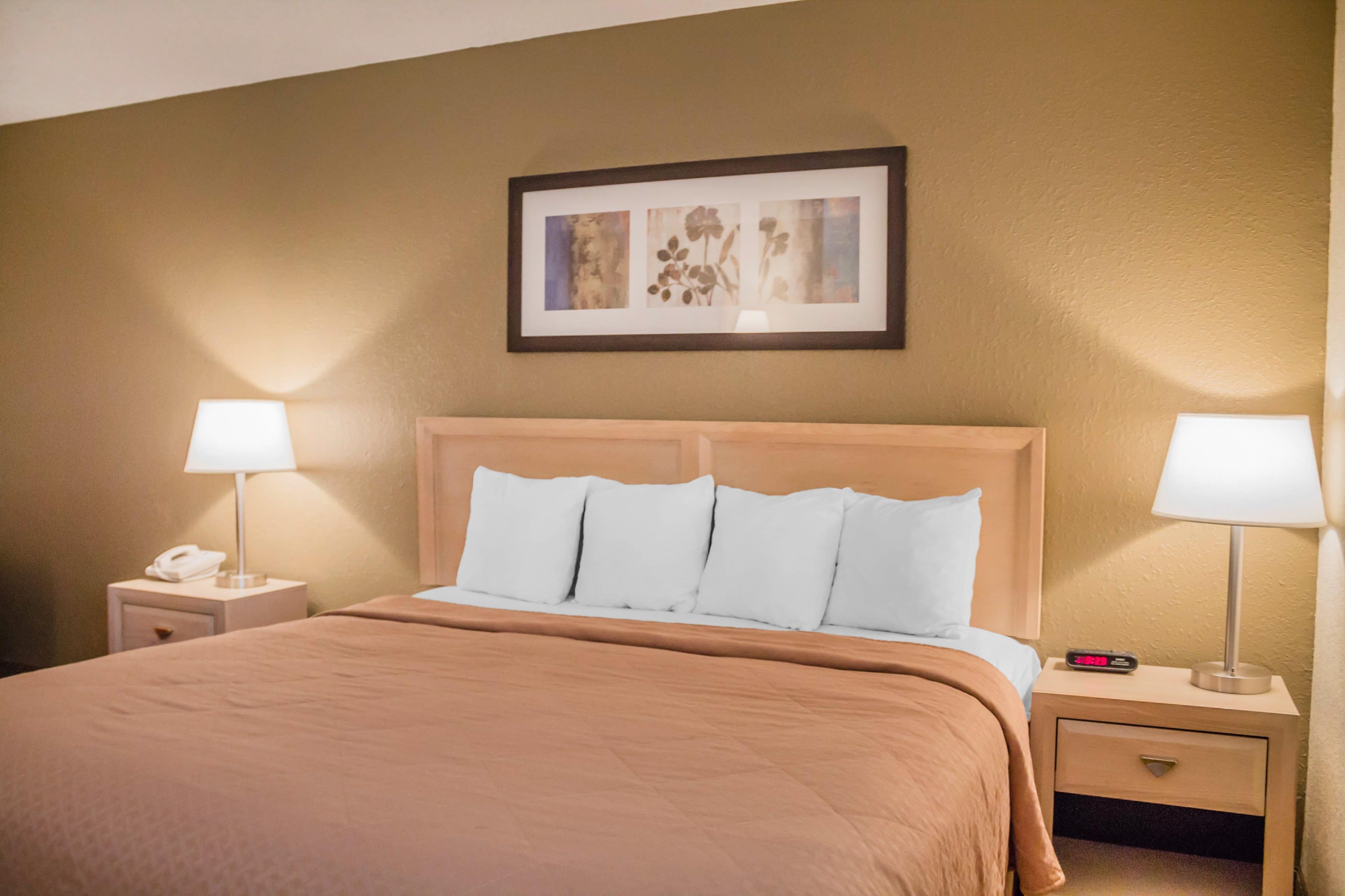 Quality Inn Port Clinton Waterfront - Image 5