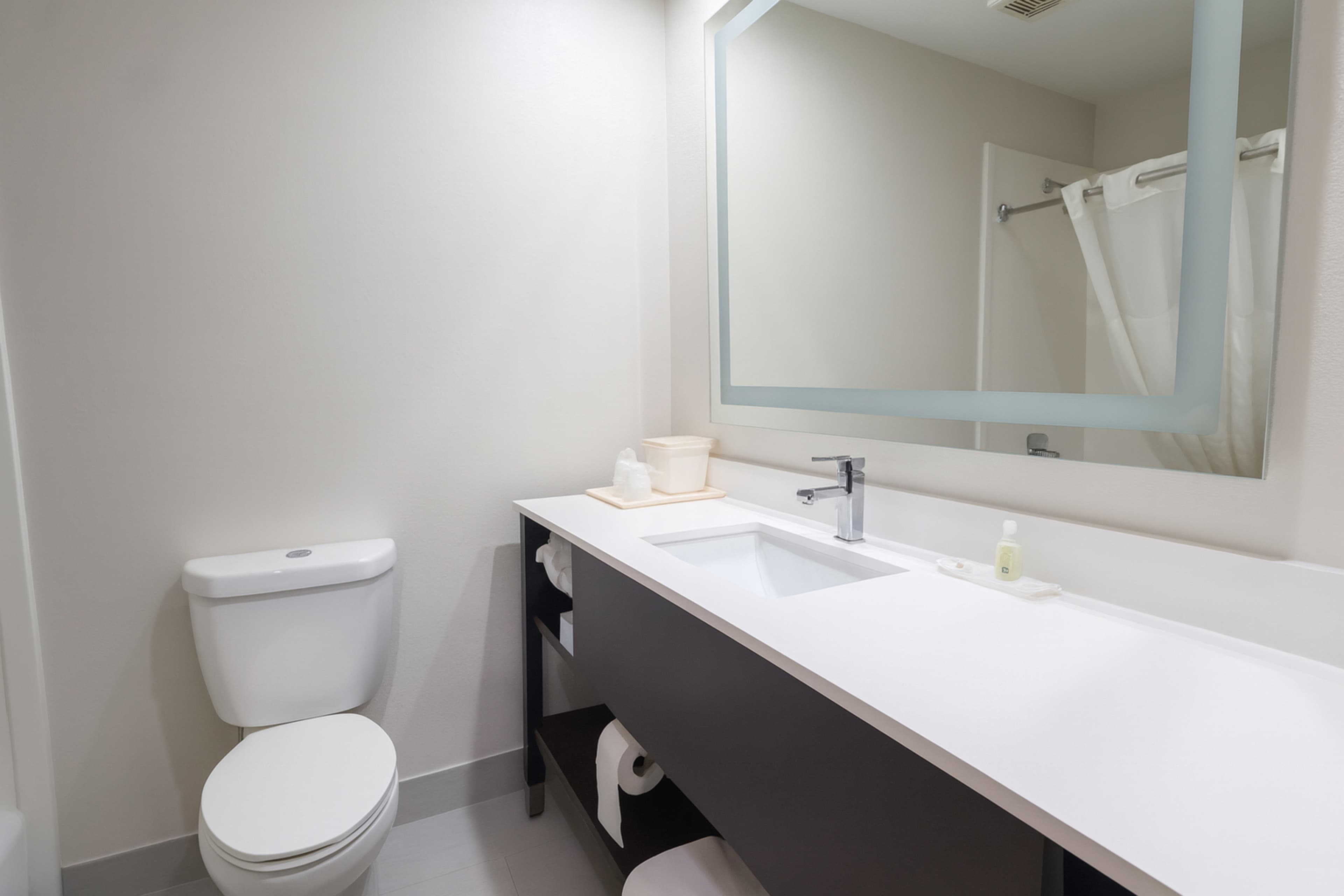 Quality Inn & Suites Circleville - Image 3