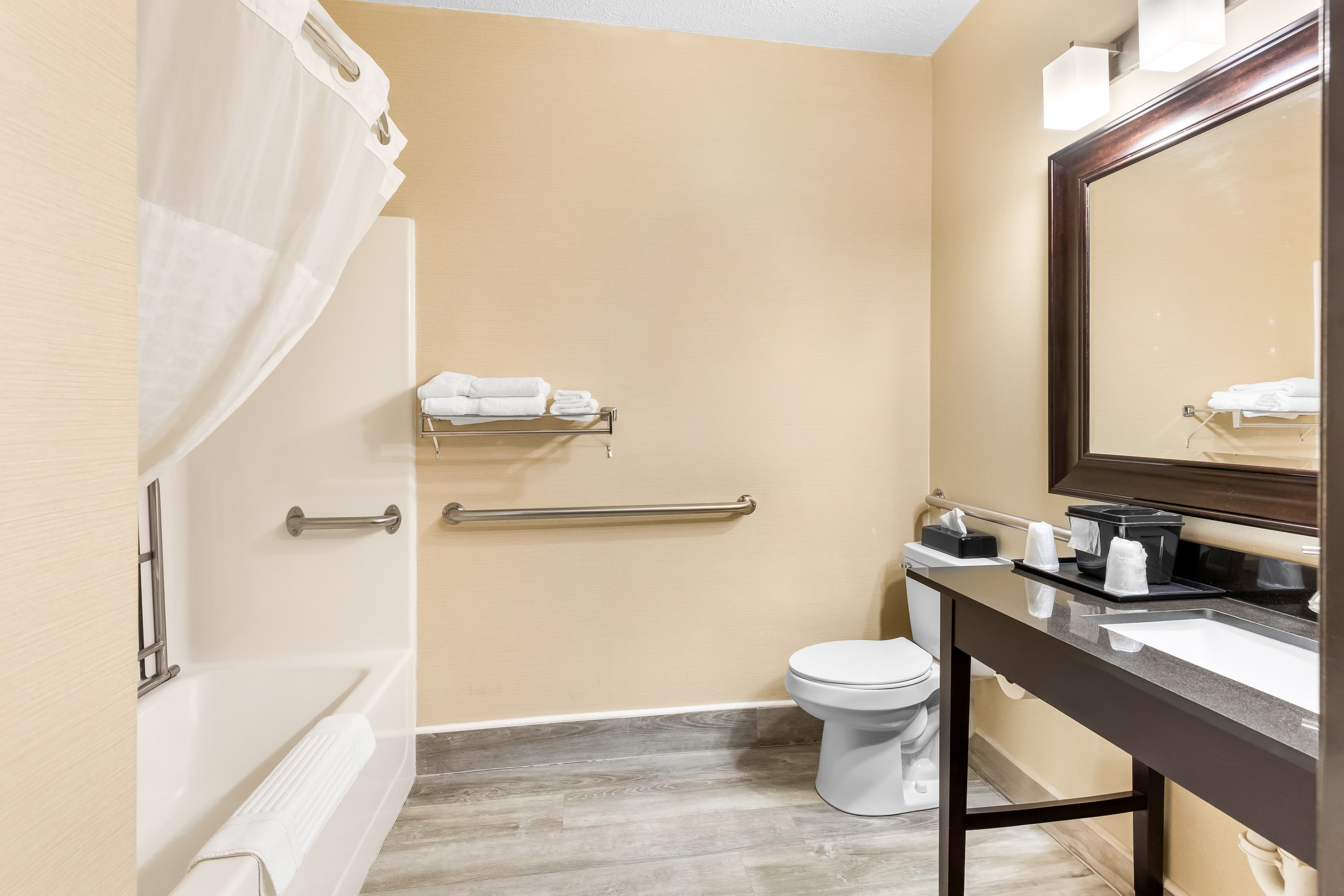 Comfort Inn — 6