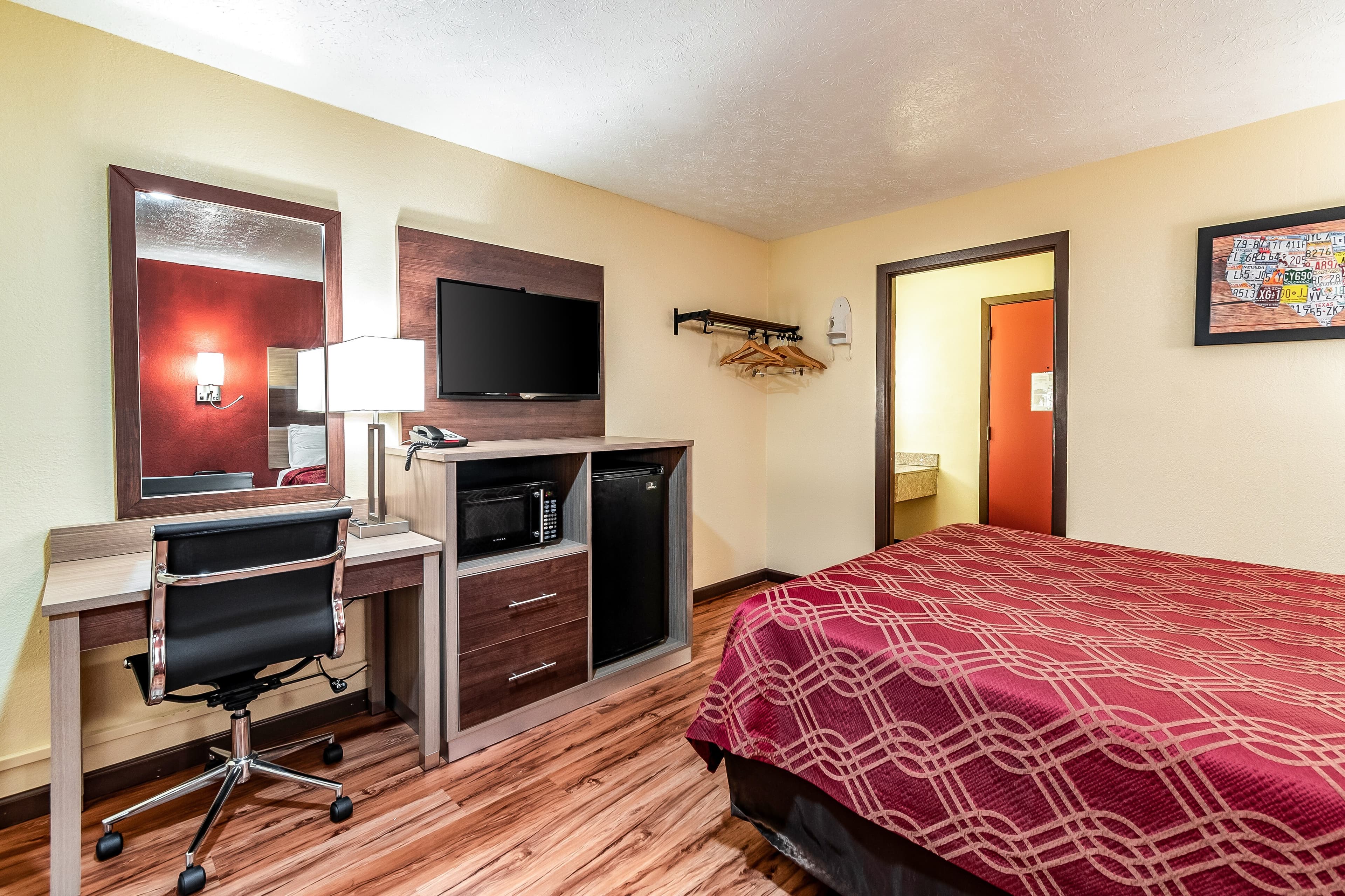 Econo Lodge Worthington - Columbus North — 17