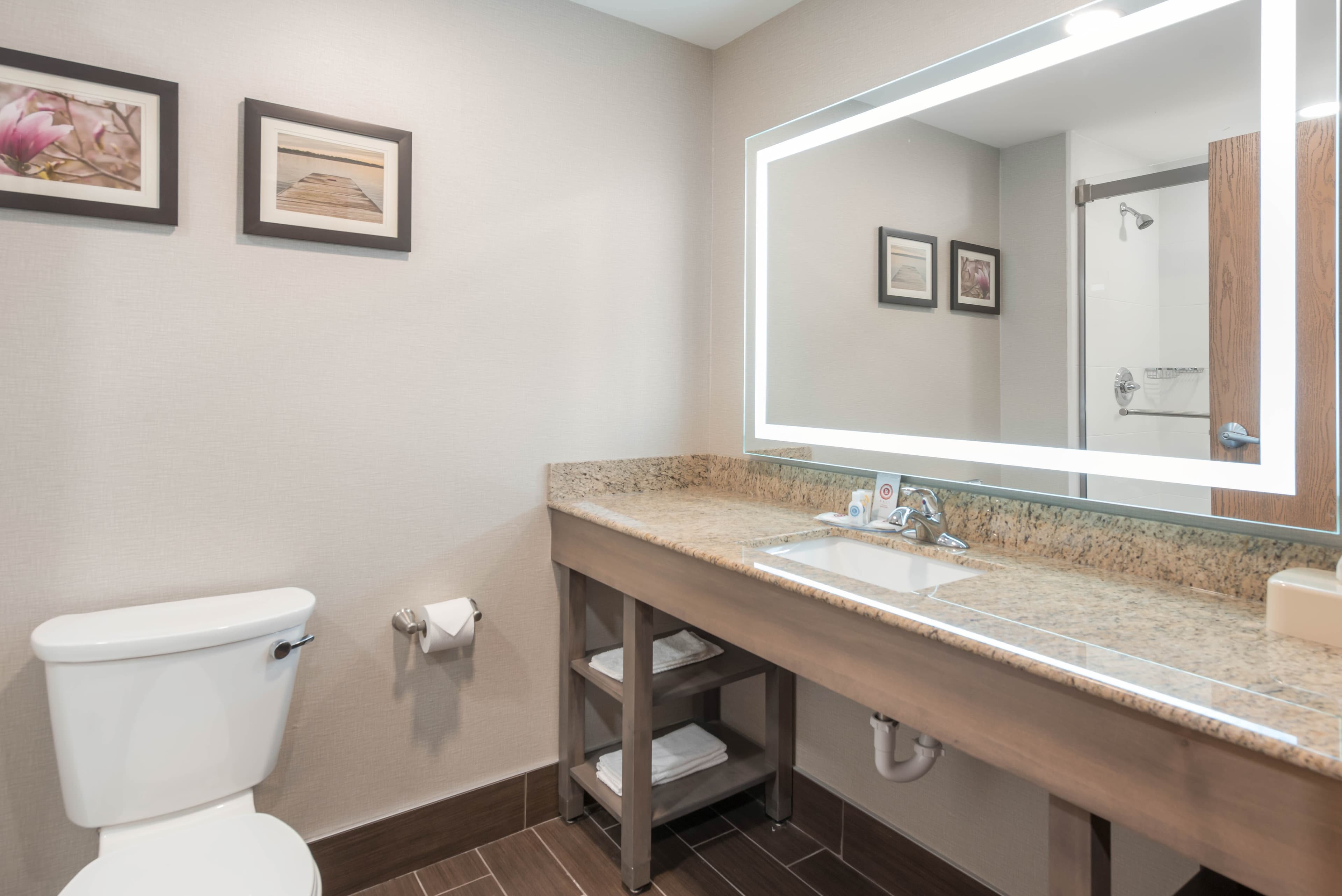 Comfort Inn Grove City - Columbus South — 17