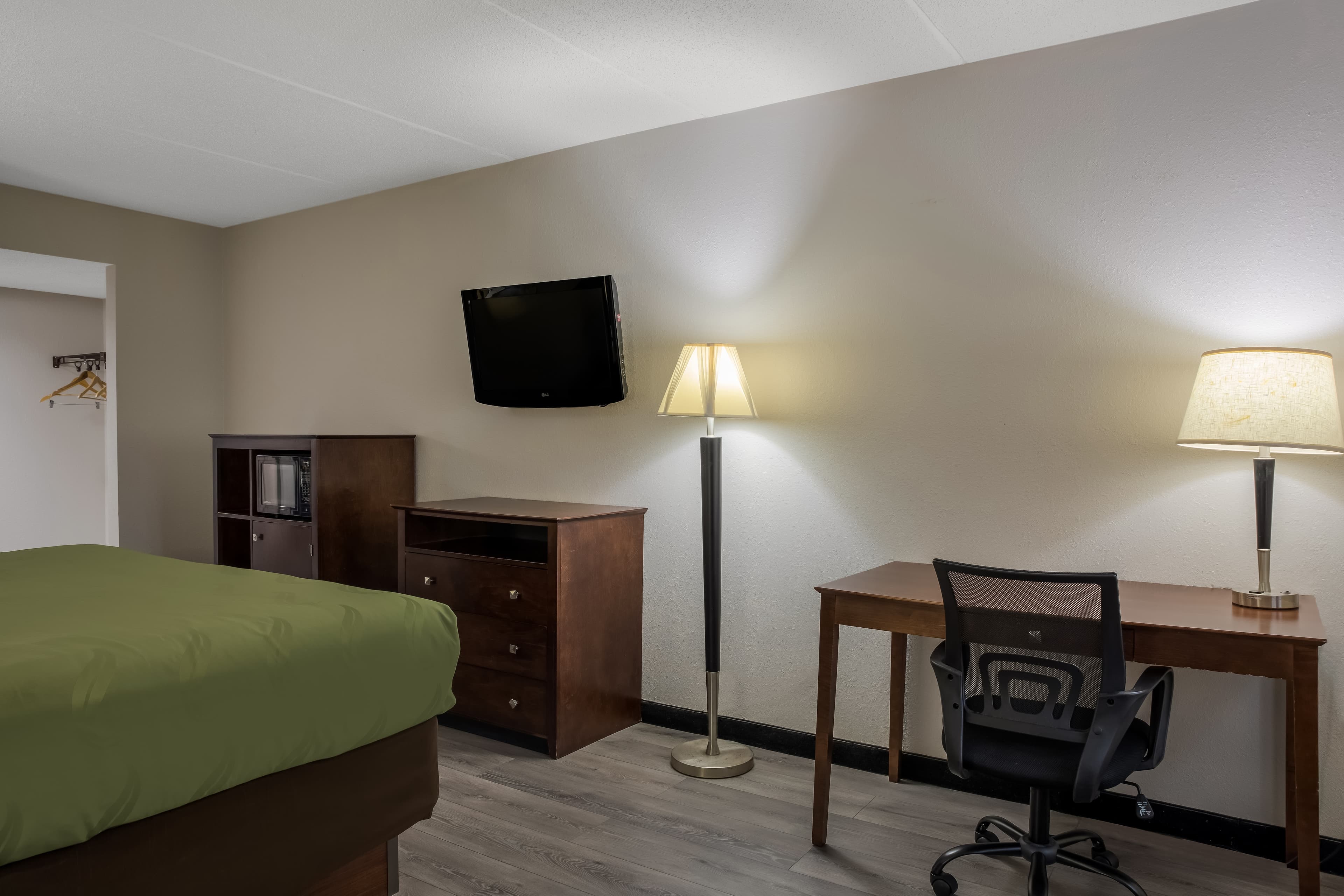 Quality Inn Toledo Westgate — 10