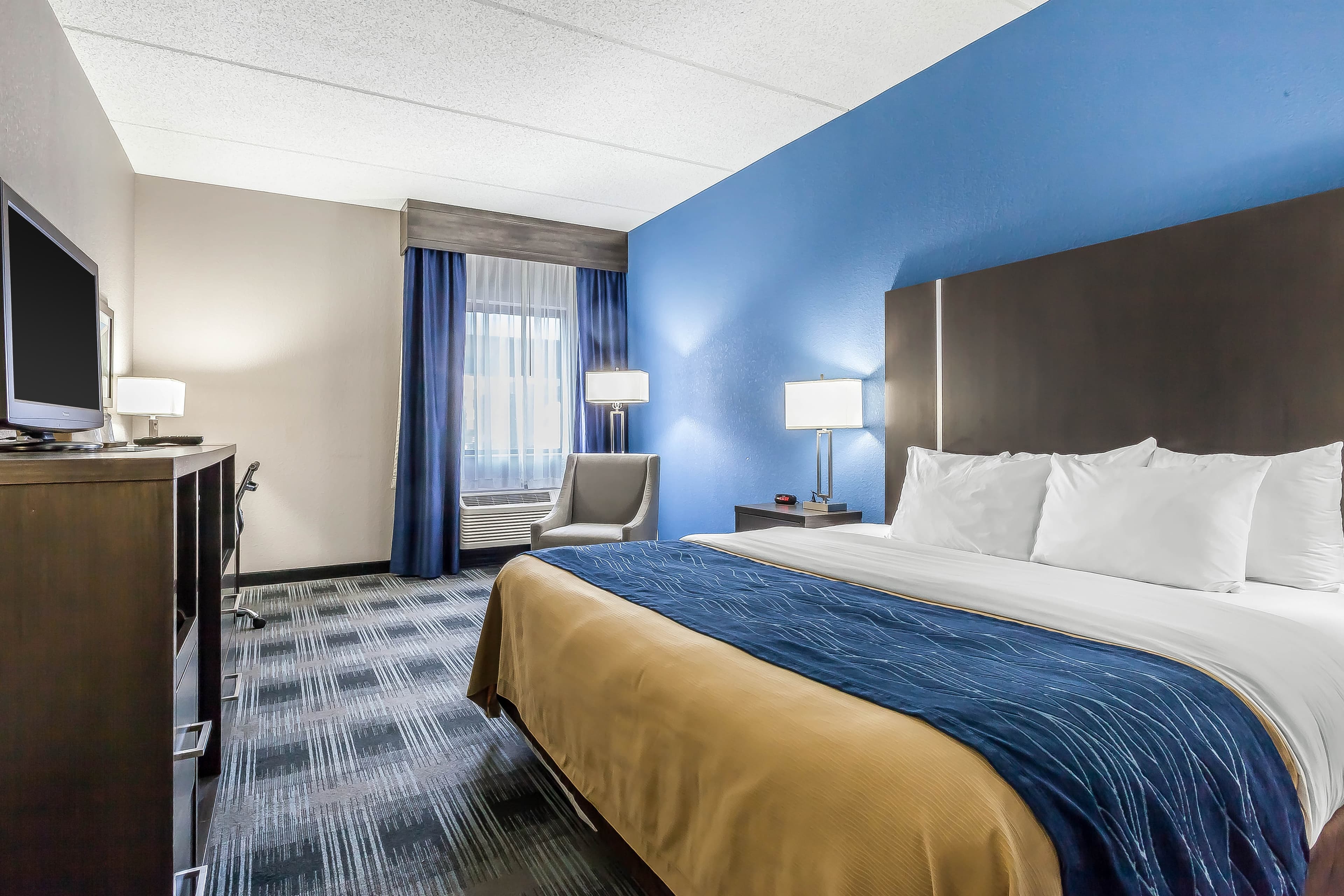Comfort Inn Cleveland Airport — 12